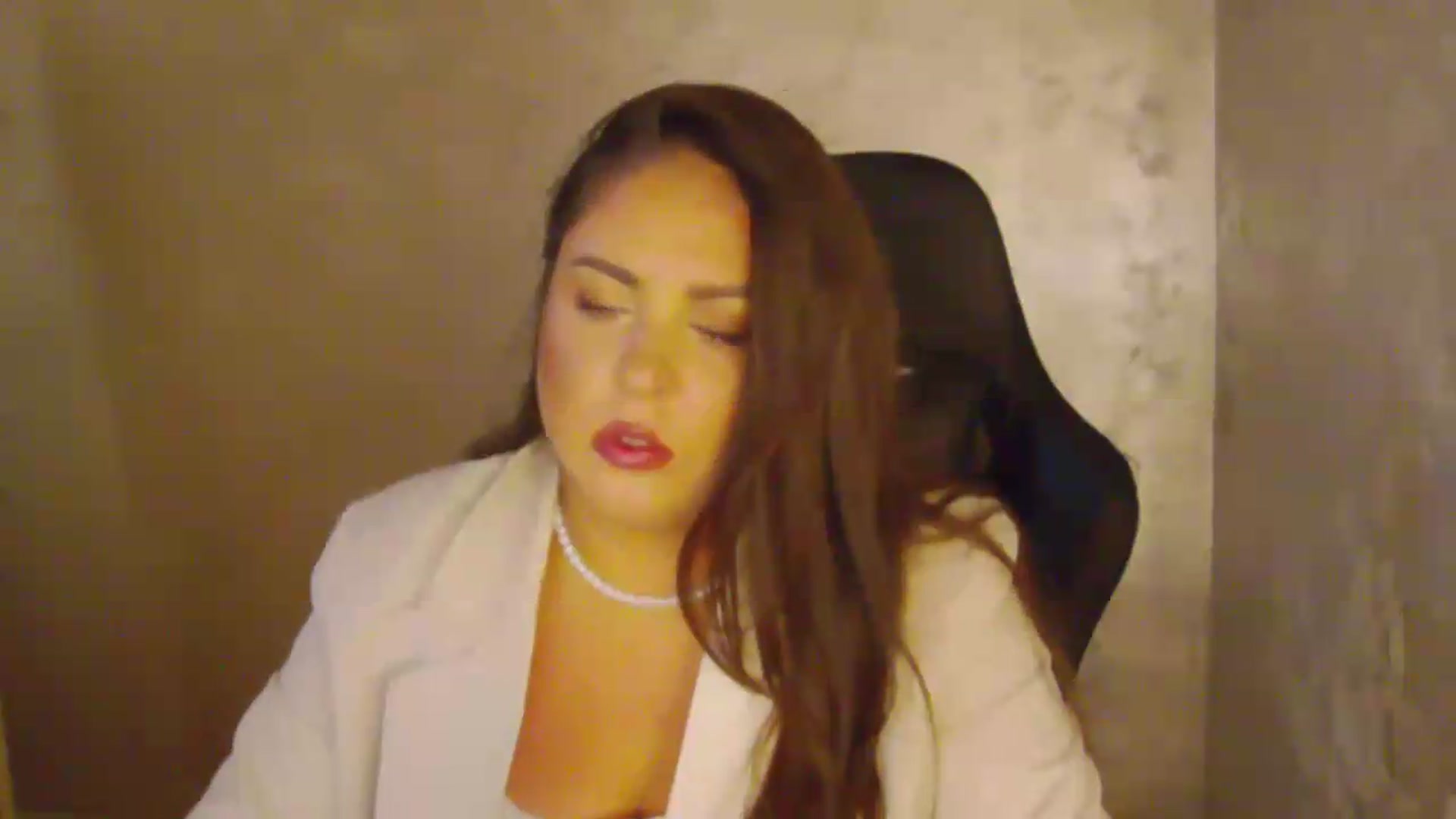 Gallery image thumbnail from NotVanilla's myfreecams stream on, 08/08/2026, 02:49 image 13 of 20