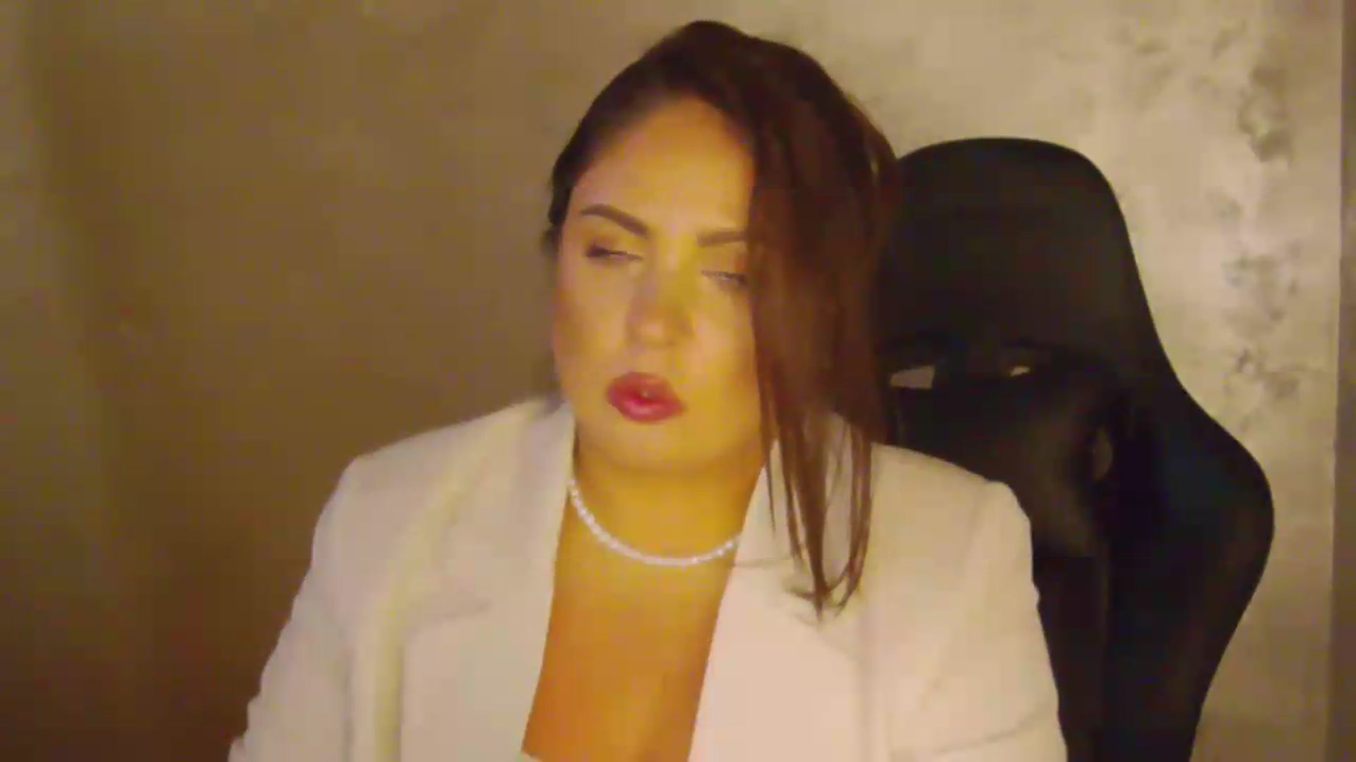 Gallery image thumbnail from NotVanilla's myfreecams stream on, 08/08/2026, 03:44 image 13 of 20
