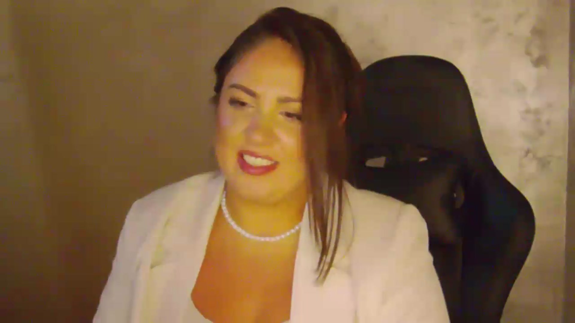 Gallery image thumbnail from NotVanilla's myfreecams stream on, 08/08/2026, 03:44 image 19 of 20