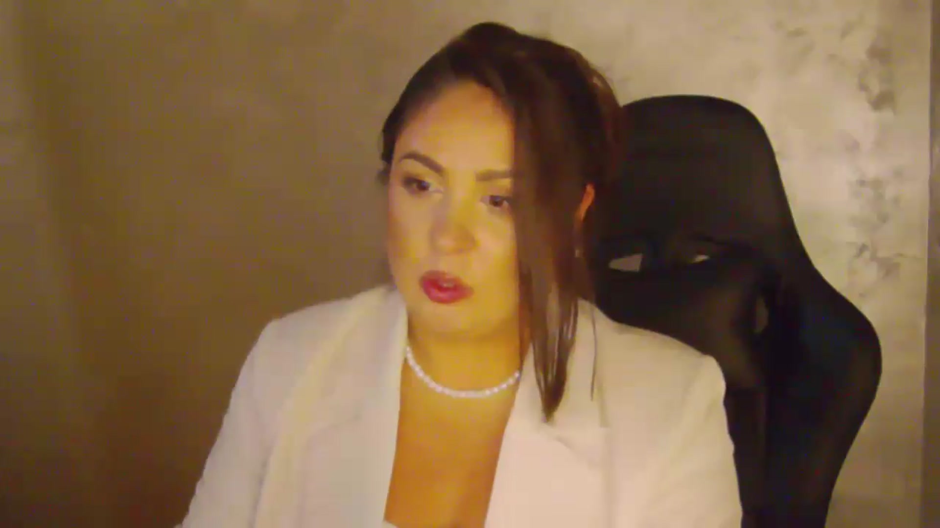 Gallery image thumbnail from NotVanilla's myfreecams stream on, 08/08/2026, 03:44 image 15 of 20