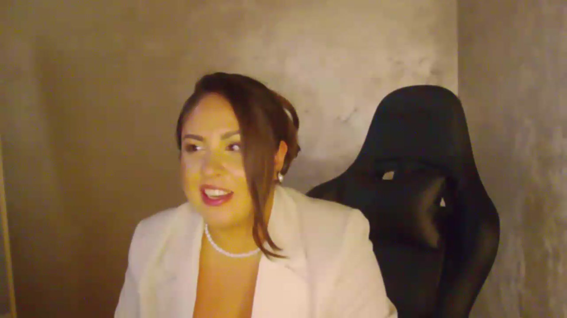 Gallery image thumbnail from NotVanilla's myfreecams stream on, 08/08/2026, 03:44 image 5 of 20