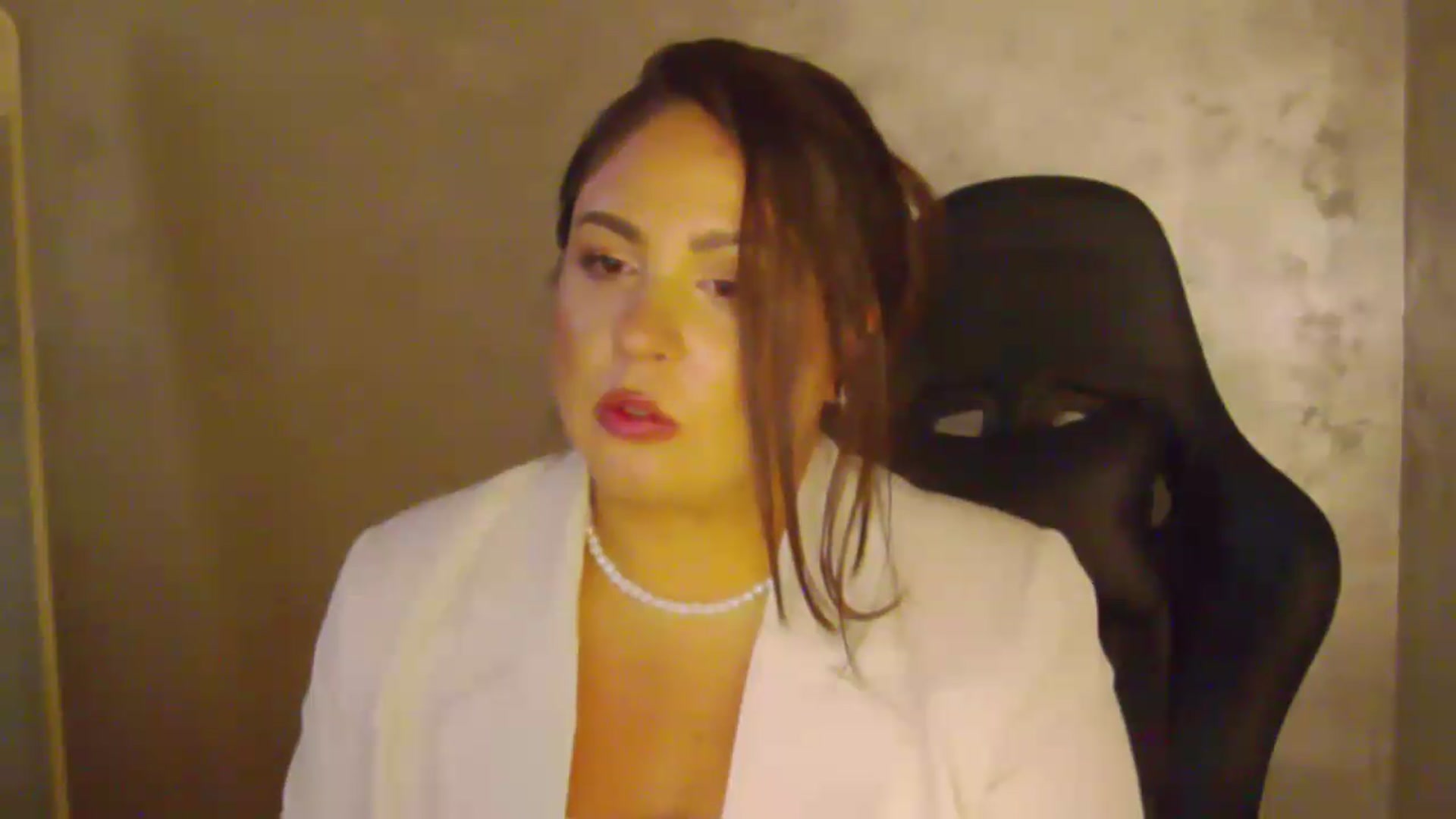 Gallery image thumbnail from NotVanilla's myfreecams stream on, 08/08/2026, 04:20 image 18 of 20