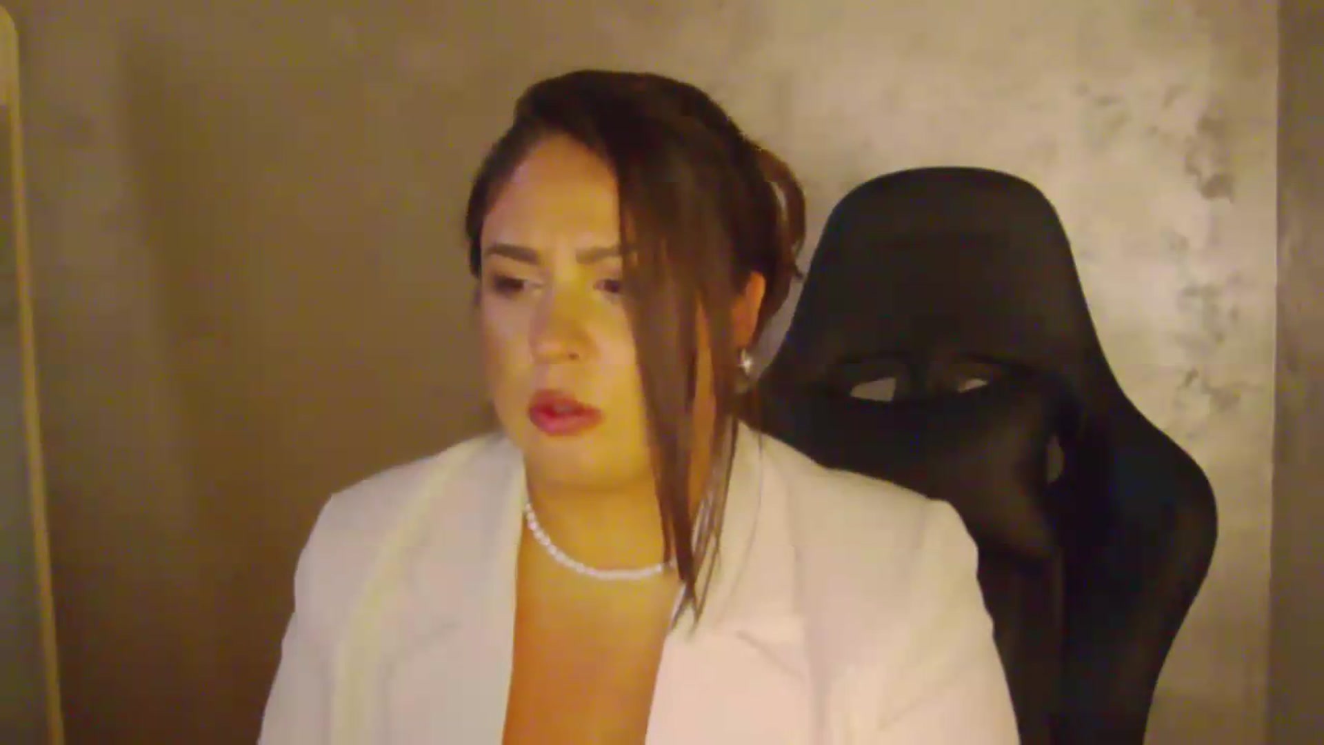 Gallery image thumbnail from NotVanilla's myfreecams stream on, 08/08/2026, 04:20 image 10 of 20