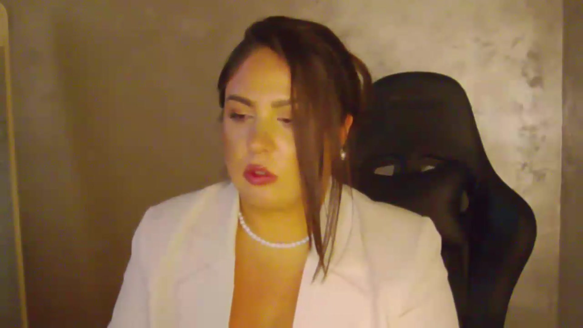 Gallery image thumbnail from NotVanilla's myfreecams stream on, 08/08/2026, 04:20 image 14 of 20