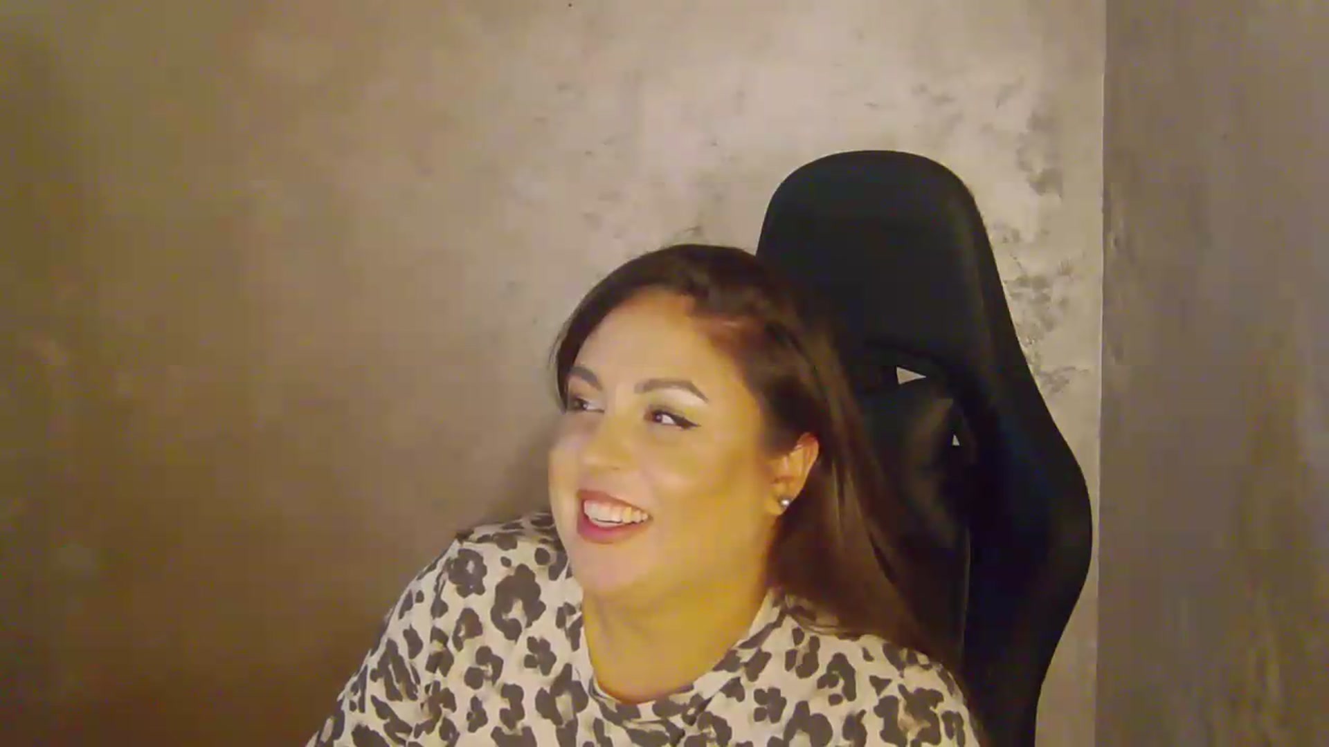 Gallery image thumbnail from NotVanilla's myfreecams stream on, 08/14/2026, 24:01 image 11 of 20