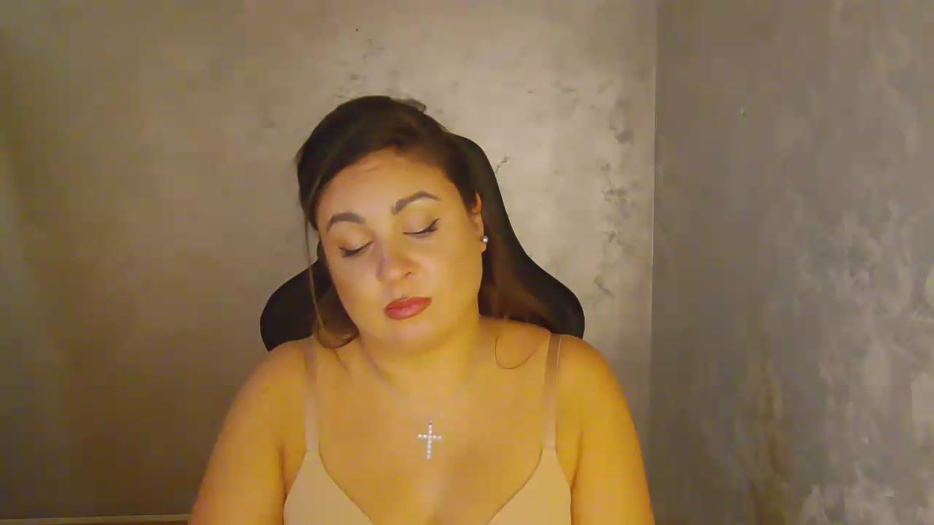Gallery image thumbnail from NotVanilla's myfreecams stream on, 08/14/2026, 10:10 image 15 of 20