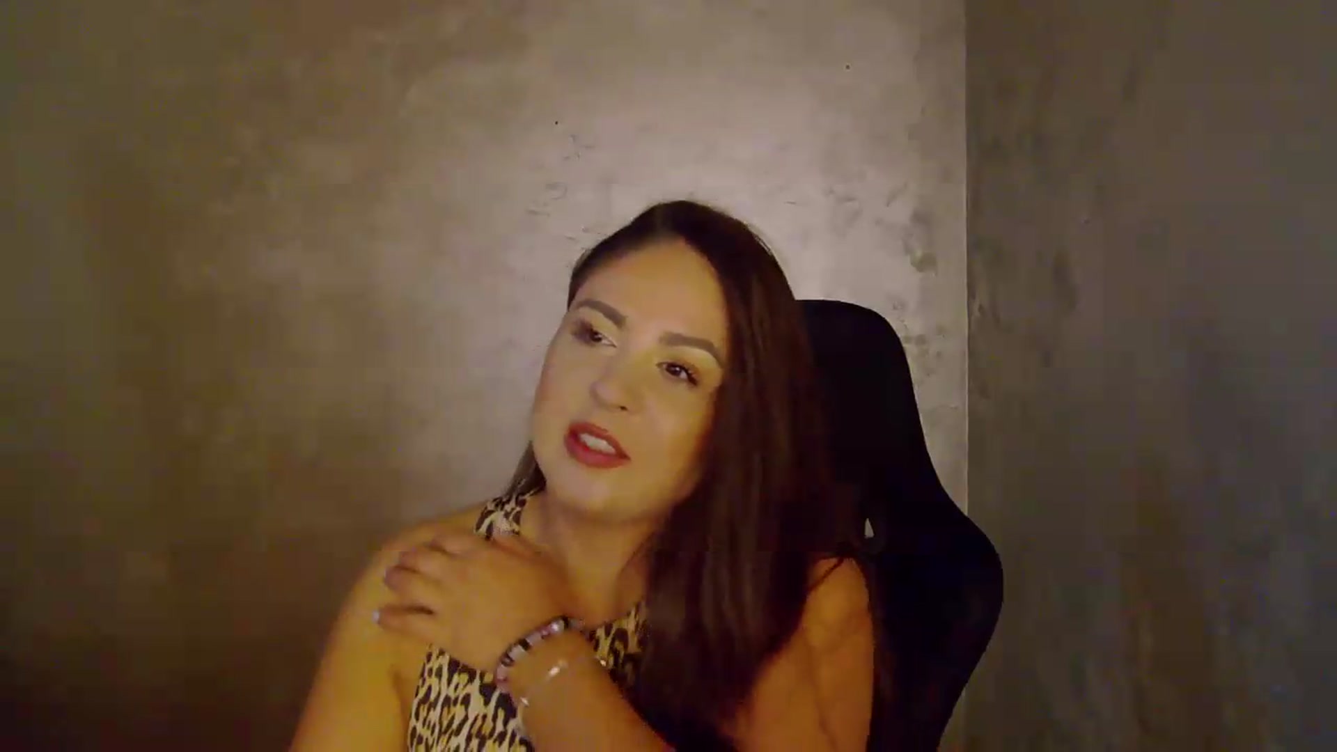 Gallery image thumbnail from NotVanilla's myfreecams stream on, 08/15/2026, 24:00 image 9 of 20