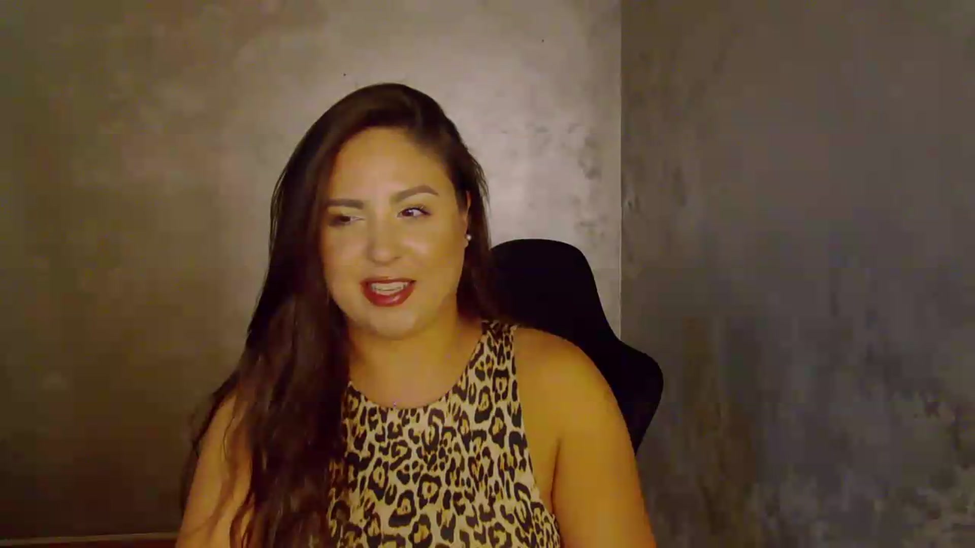 Gallery image thumbnail from NotVanilla's myfreecams stream on, 08/15/2026, 03:19 image 18 of 20