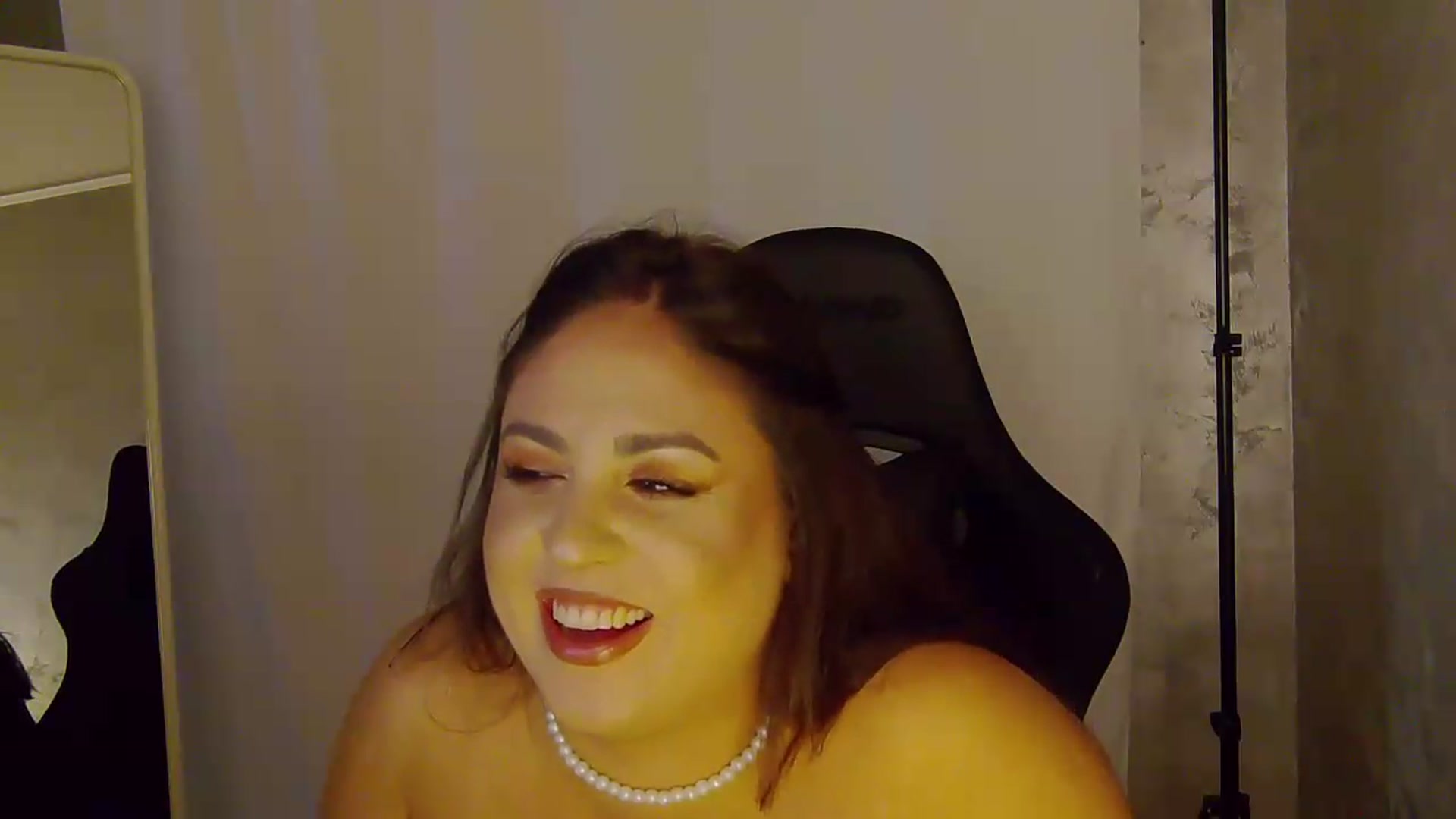 Gallery image thumbnail from NotVanilla's myfreecams stream on, 08/16/2026, 01:45 image 3 of 20