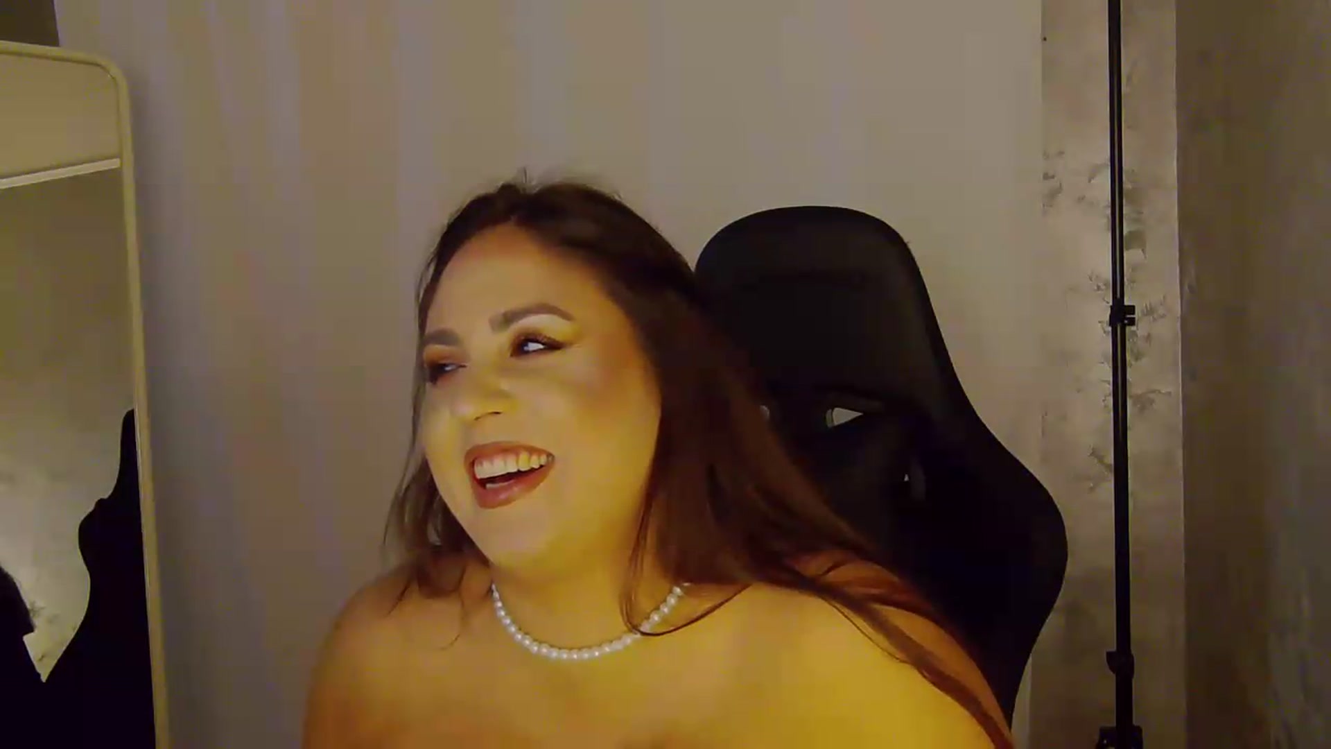 Gallery image thumbnail from NotVanilla's myfreecams stream on, 08/16/2026, 01:45 image 4 of 20