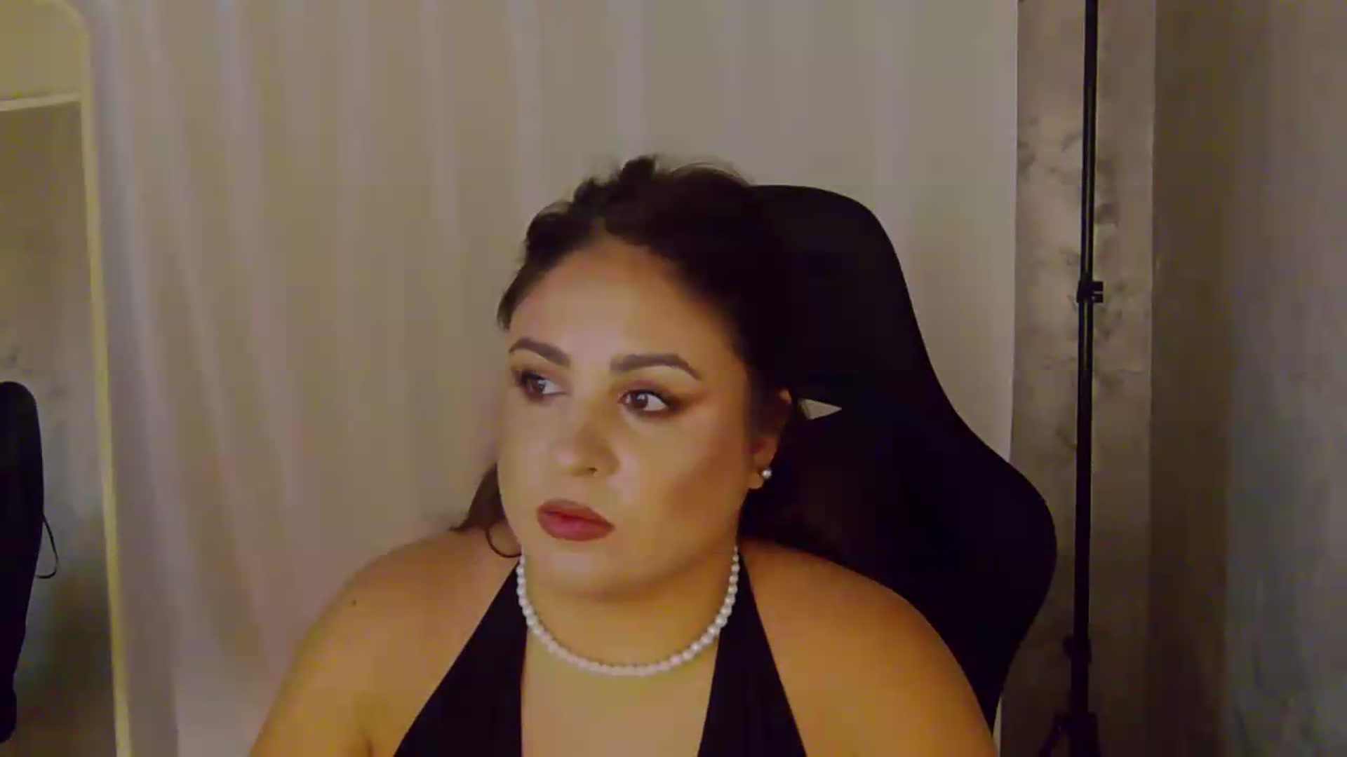 Gallery image thumbnail from NotVanilla's myfreecams stream on, 08/16/2026, 07:40 image 7 of 20