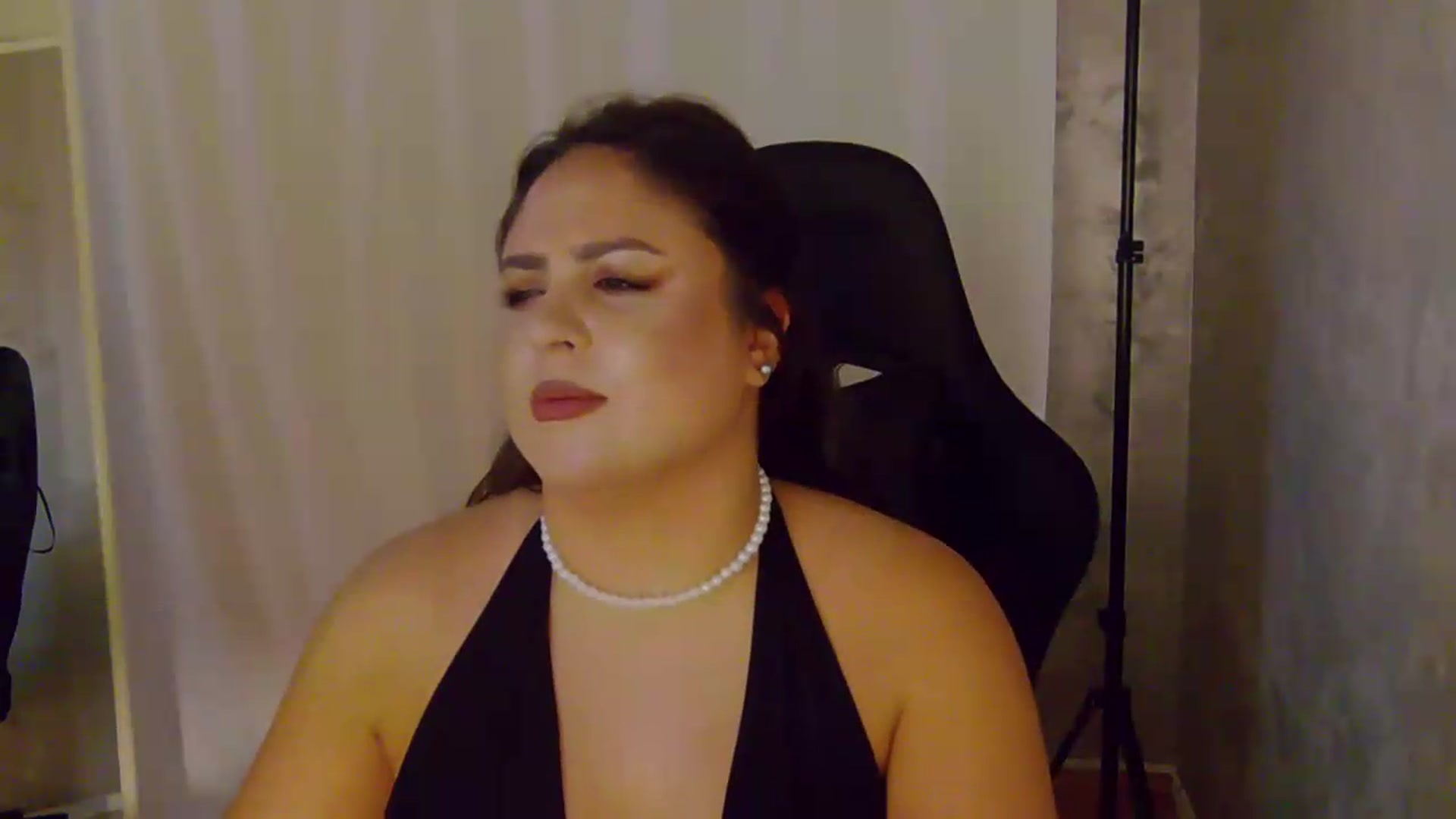 Gallery image thumbnail from NotVanilla's myfreecams stream on, 08/16/2026, 07:40 image 5 of 20