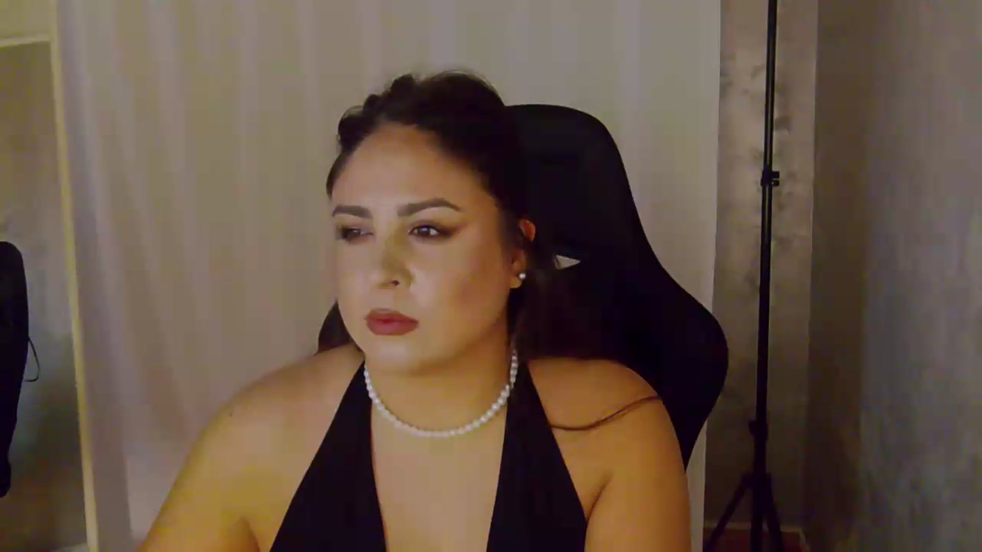 Gallery image thumbnail from NotVanilla's myfreecams stream on, 08/16/2026, 07:40 image 2 of 20