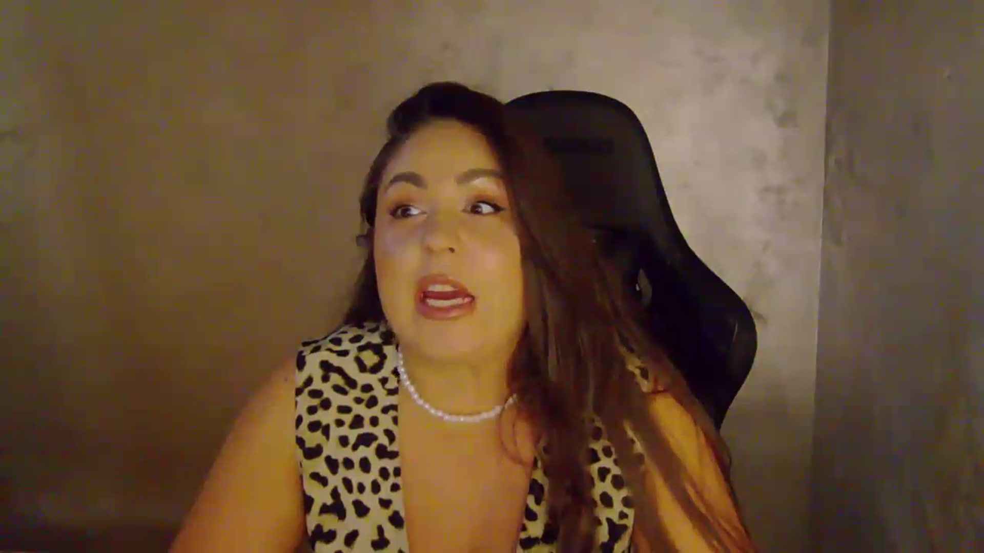 Gallery image thumbnail from NotVanilla's myfreecams stream on, 08/17/2026, 24:53 image 12 of 20