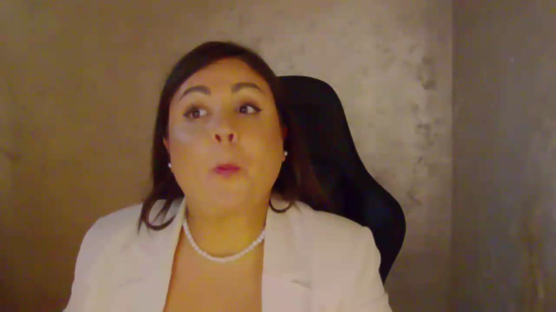 Gallery image thumbnail from NotVanilla's myfreecams stream on, 08/18/2026, 05:01 image 2 of 20