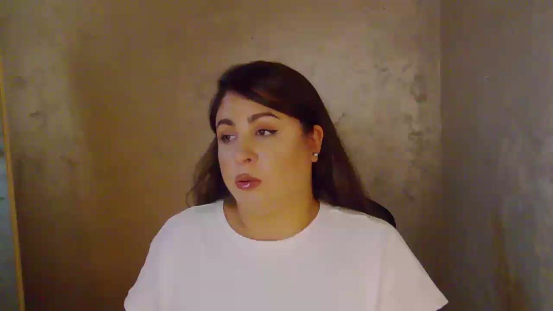 Gallery image thumbnail from NotVanilla's myfreecams stream on, 08/20/2026, 24:01 image 1 of 20