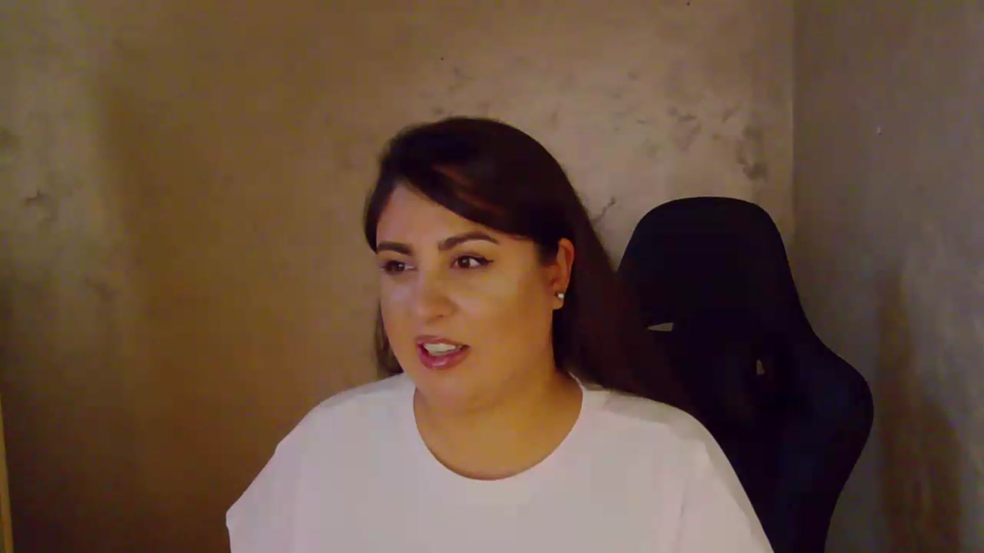 Gallery image thumbnail from NotVanilla's myfreecams stream on, 08/20/2026, 24:01 image 14 of 20