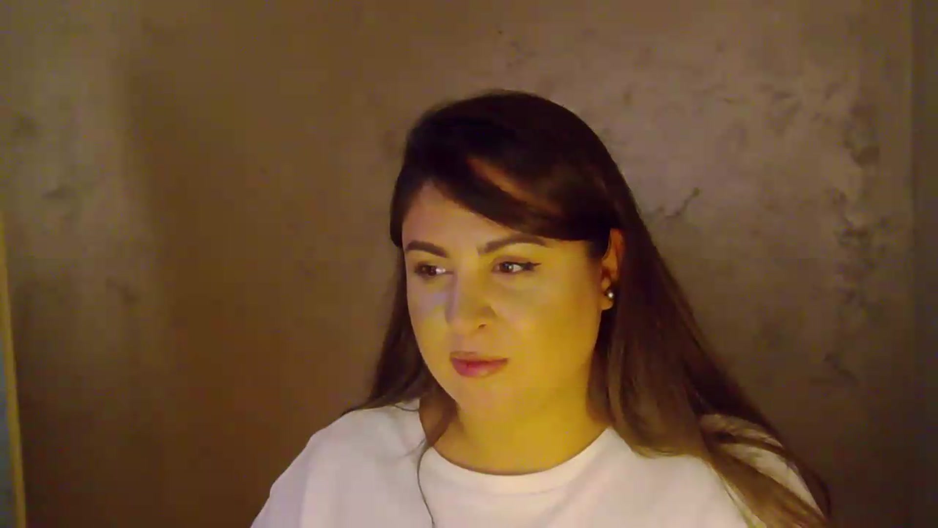 Gallery image thumbnail from NotVanilla's myfreecams stream on, 08/20/2026, 02:45 image 13 of 20
