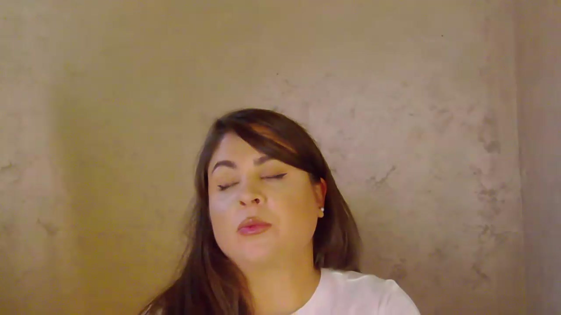 Gallery image thumbnail from NotVanilla's myfreecams stream on, 08/20/2026, 02:45 image 7 of 20