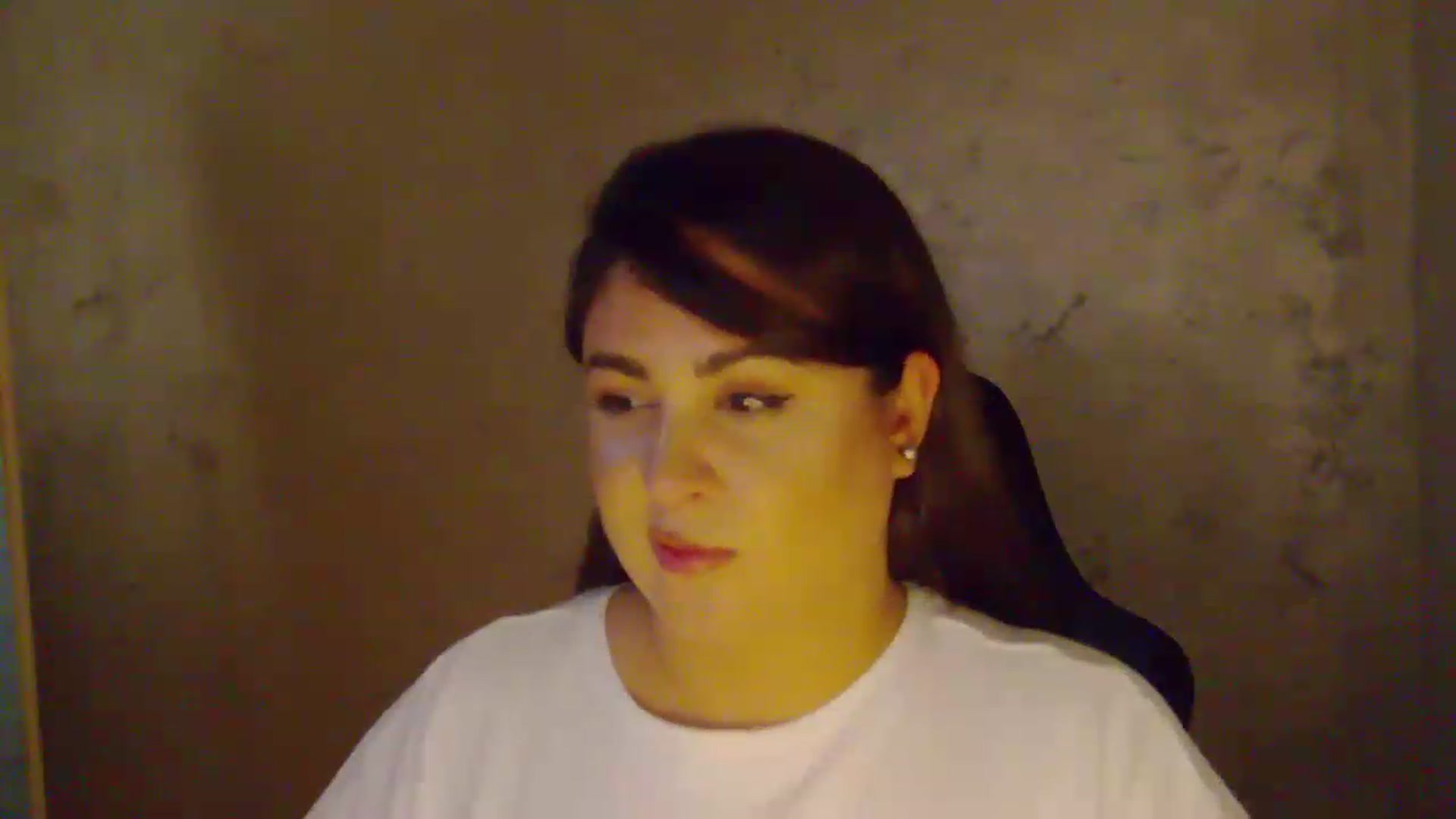 Gallery image thumbnail from NotVanilla's myfreecams stream on, 08/20/2026, 02:45 image 14 of 20