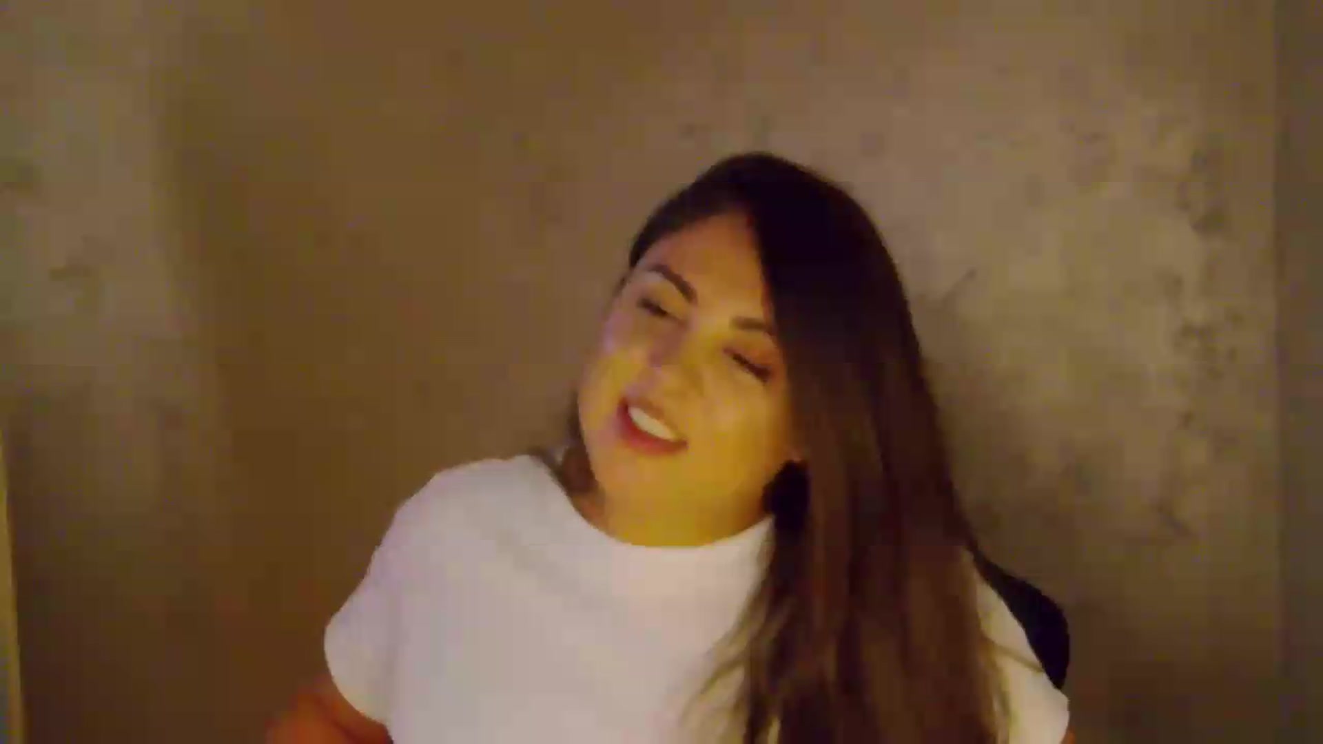 Gallery image thumbnail from NotVanilla's myfreecams stream on, 08/20/2026, 02:45 image 19 of 20