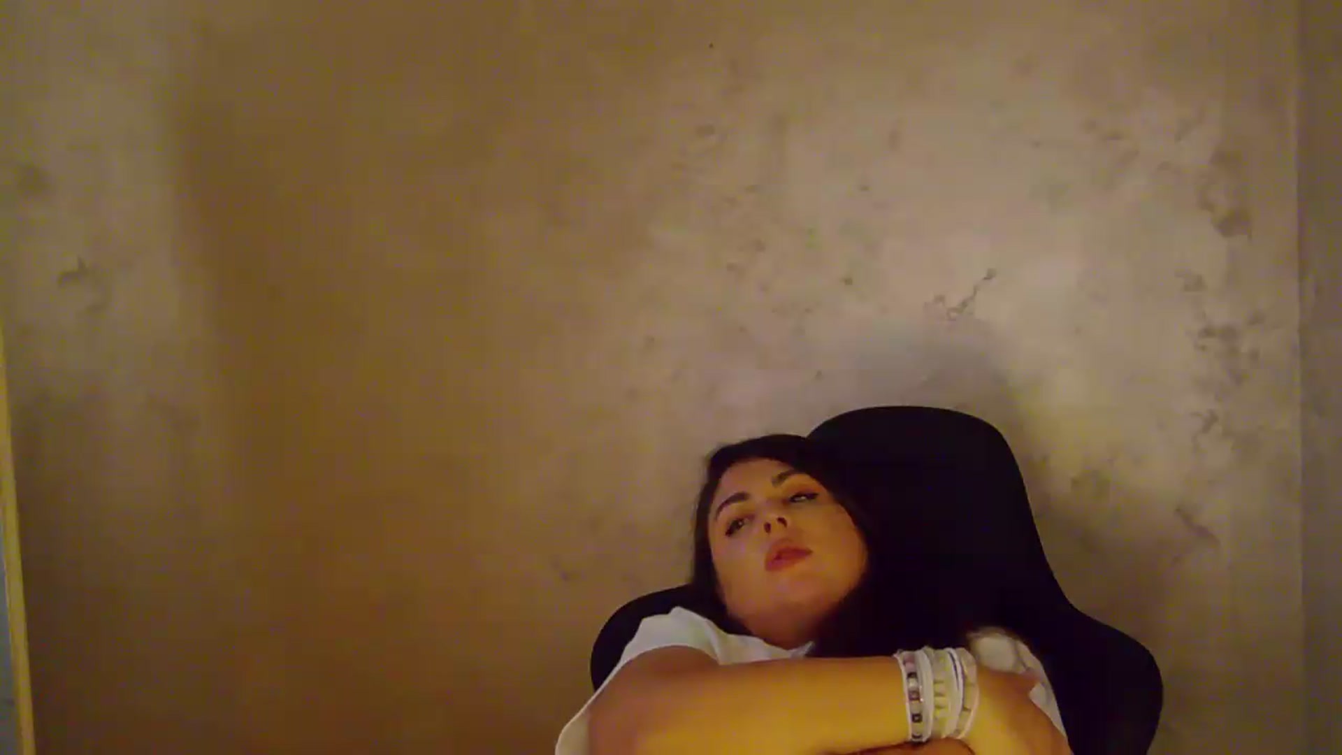 Gallery image thumbnail from NotVanilla's myfreecams stream on, 08/20/2026, 02:45 image 17 of 20