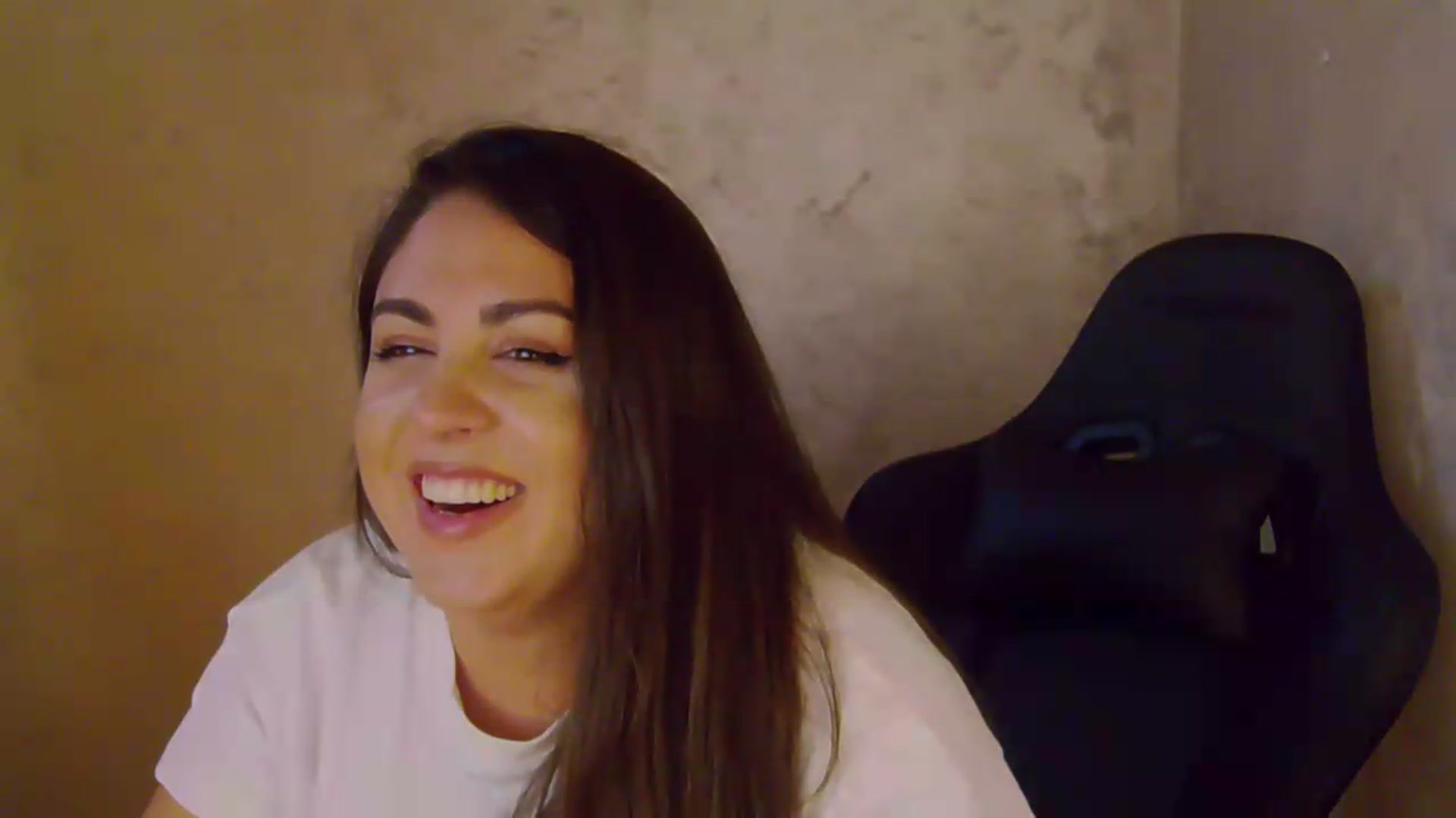 Gallery image thumbnail from NotVanilla's myfreecams stream on, 08/20/2026, 03:51 image 16 of 20