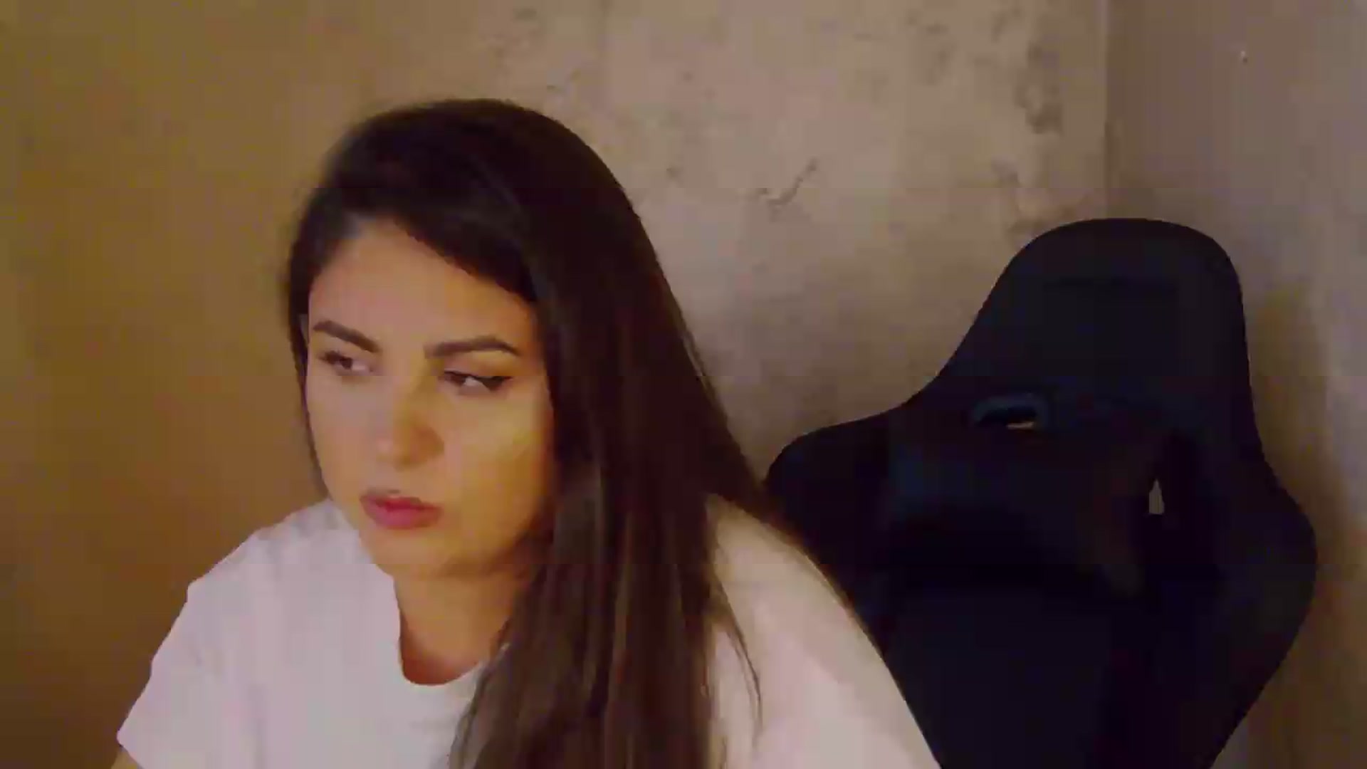 Gallery image thumbnail from NotVanilla's myfreecams stream on, 08/20/2026, 03:51 image 14 of 20