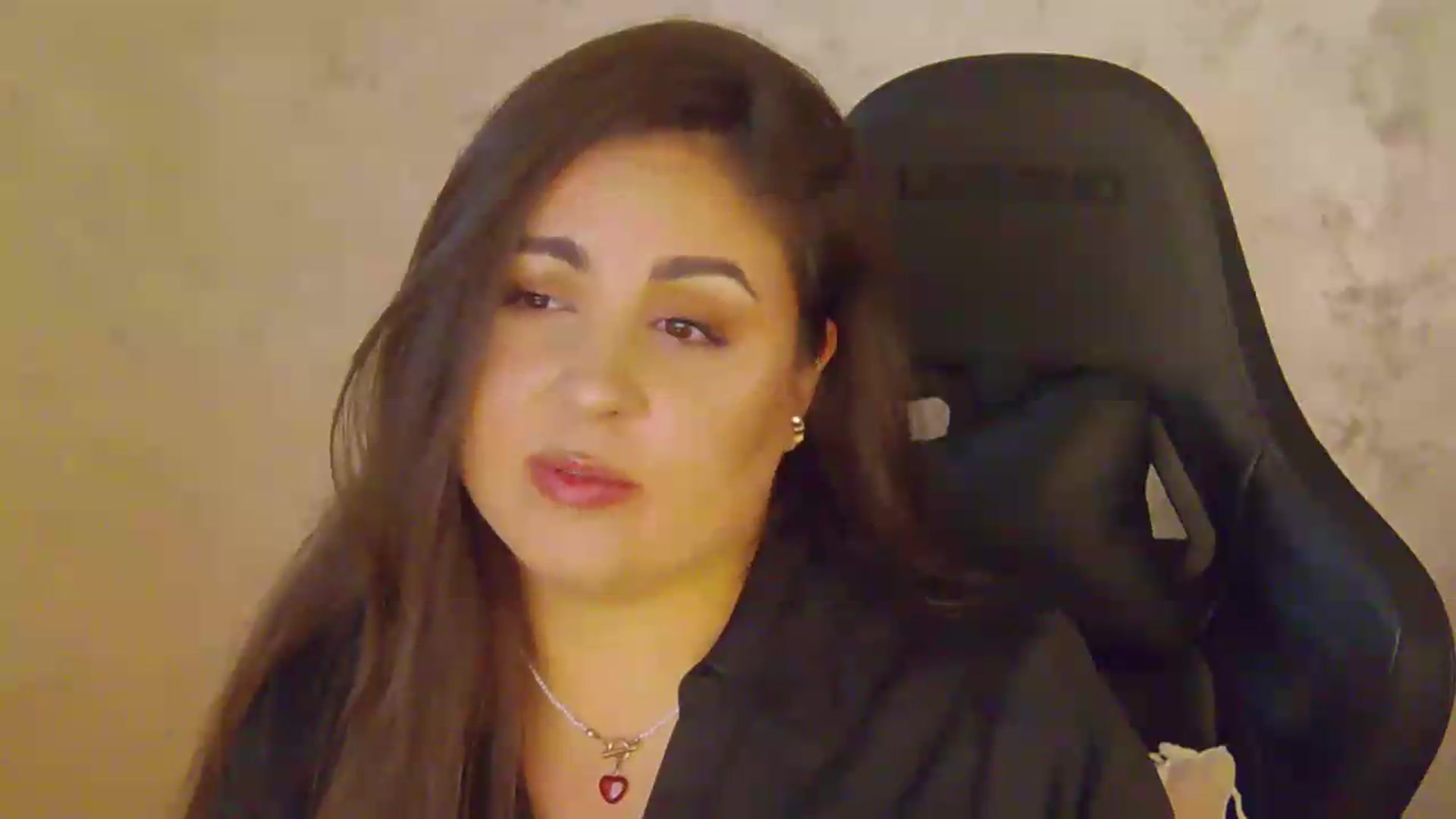 Gallery image thumbnail from NotVanilla's myfreecams stream on, 08/21/2026, 23:27 image 12 of 20