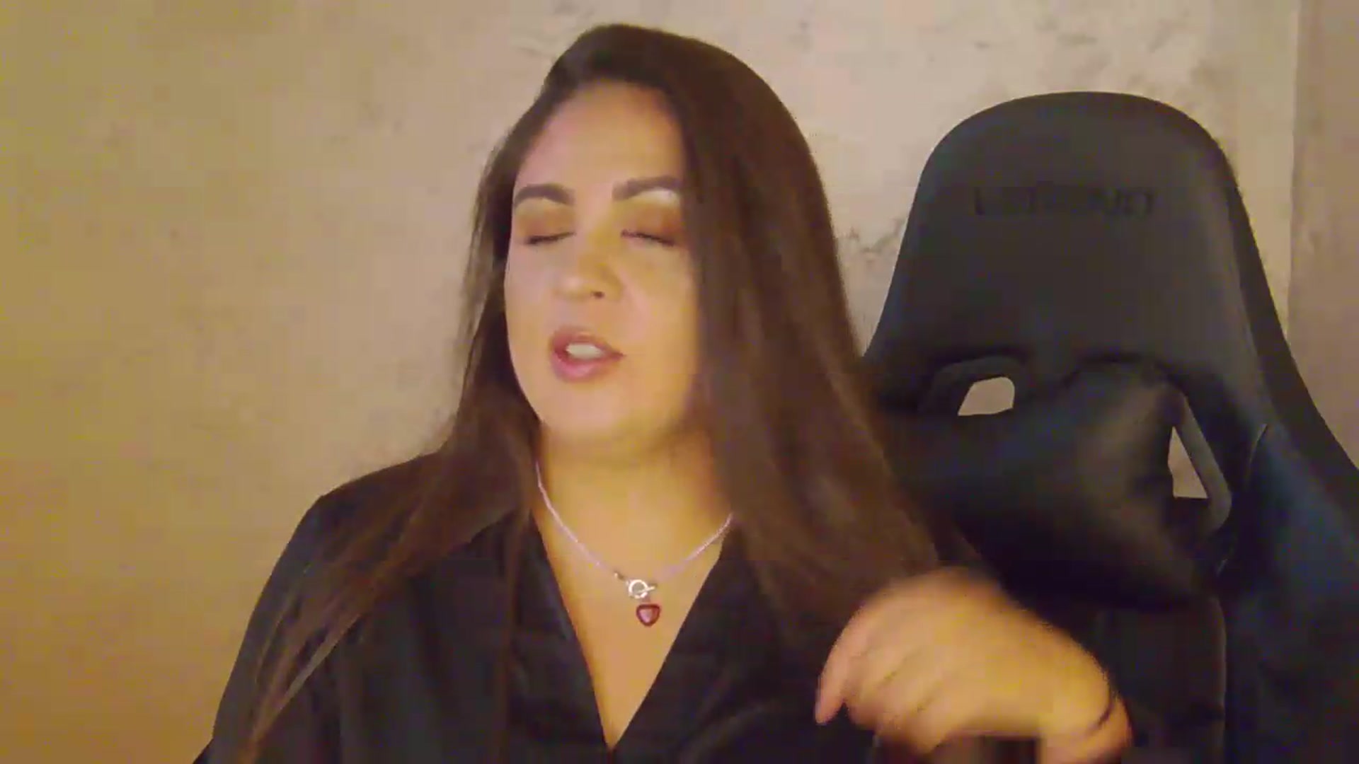 Gallery image thumbnail from NotVanilla's myfreecams stream on, 08/21/2026, 23:27 image 14 of 20