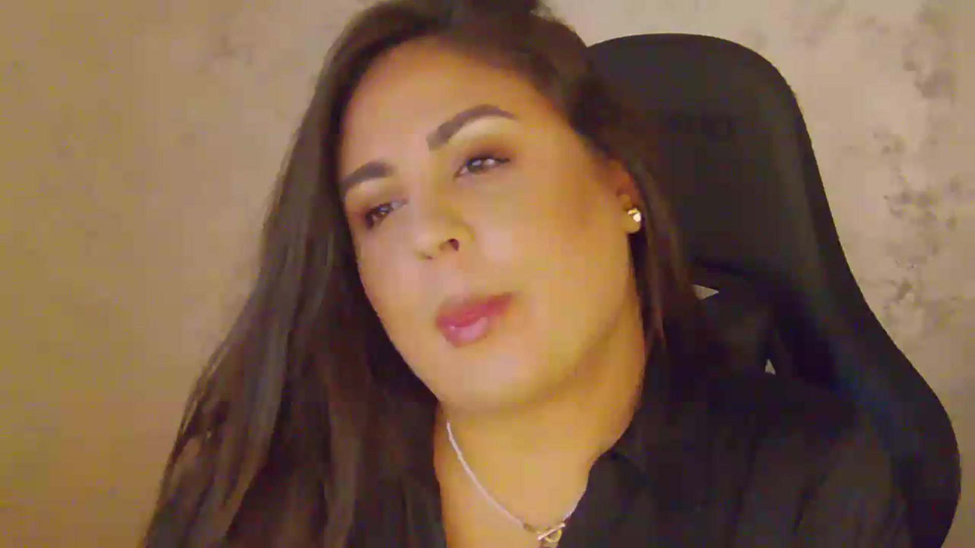 Gallery image thumbnail from NotVanilla's myfreecams stream on, 08/21/2026, 23:27 image 6 of 20