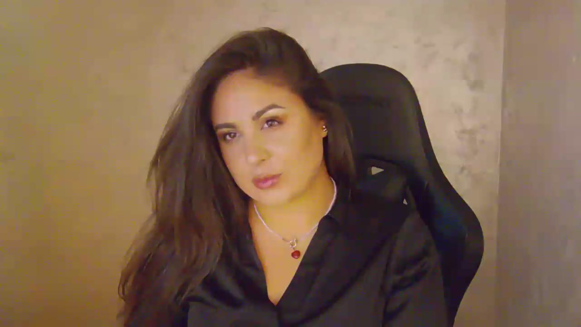 Gallery image thumbnail from NotVanilla's myfreecams stream on, 08/21/2026, 23:27 image 5 of 20