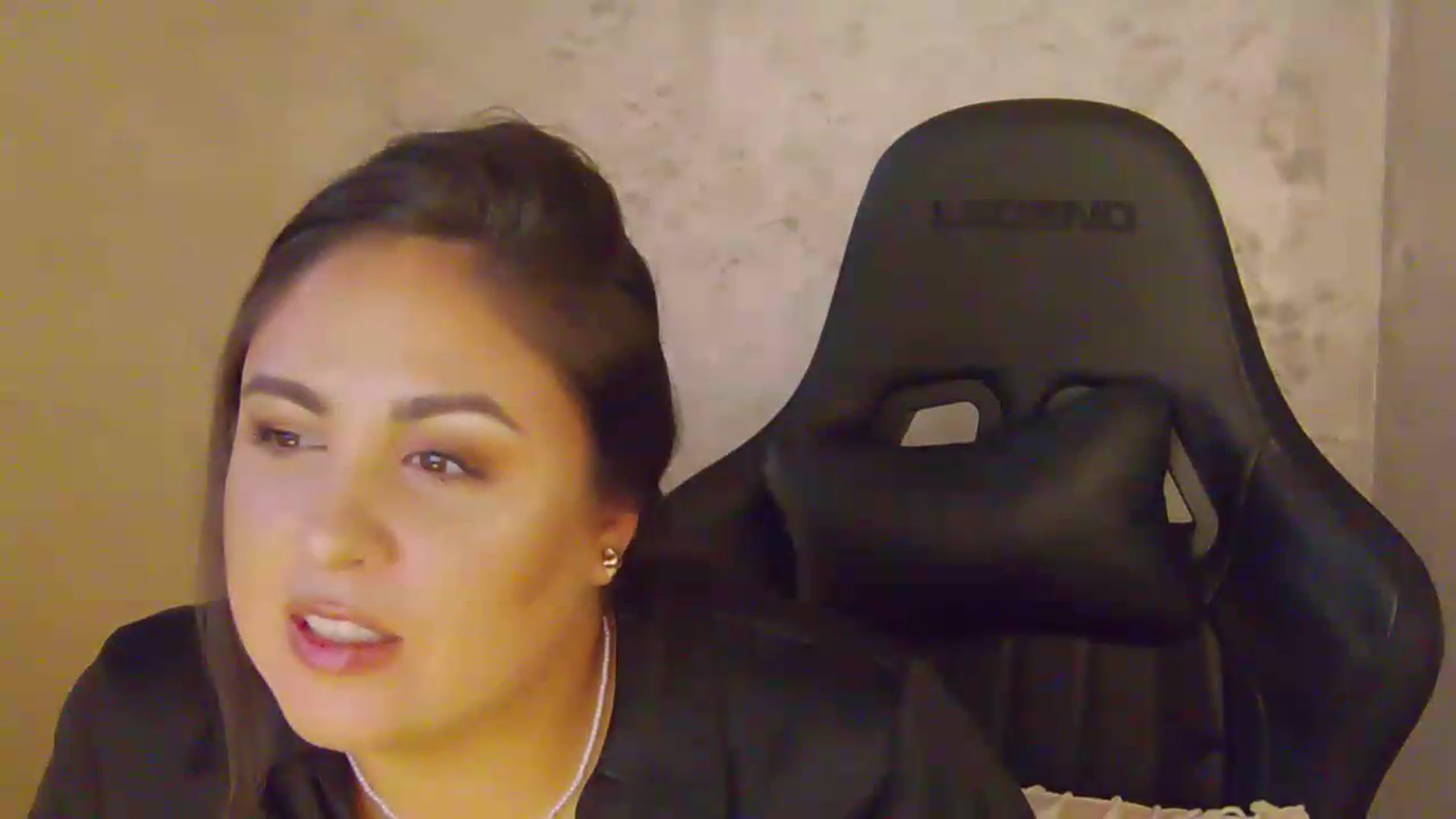 Gallery image thumbnail from NotVanilla's myfreecams stream on, 08/21/2026, 23:27 image 15 of 20