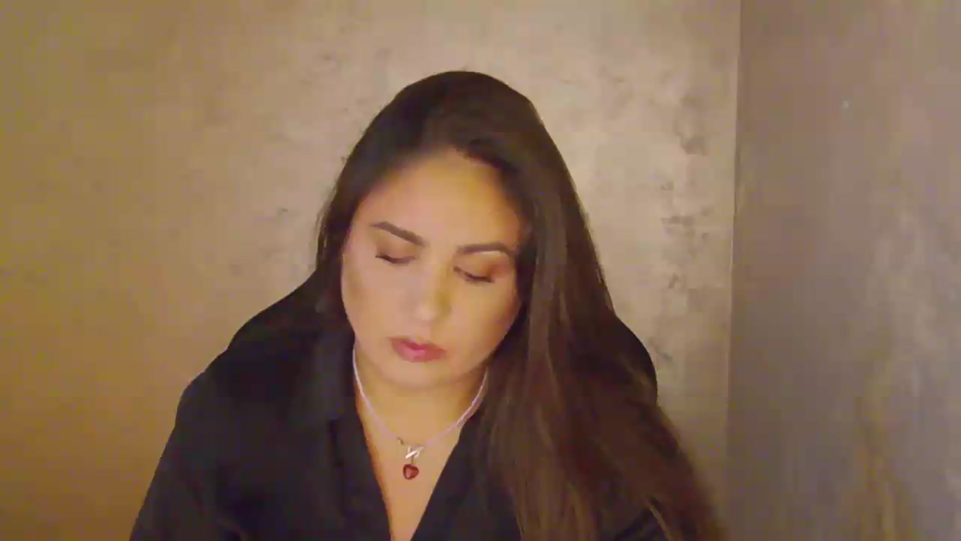 Gallery image thumbnail from NotVanilla's myfreecams stream on, 08/21/2026, 23:27 image 1 of 20