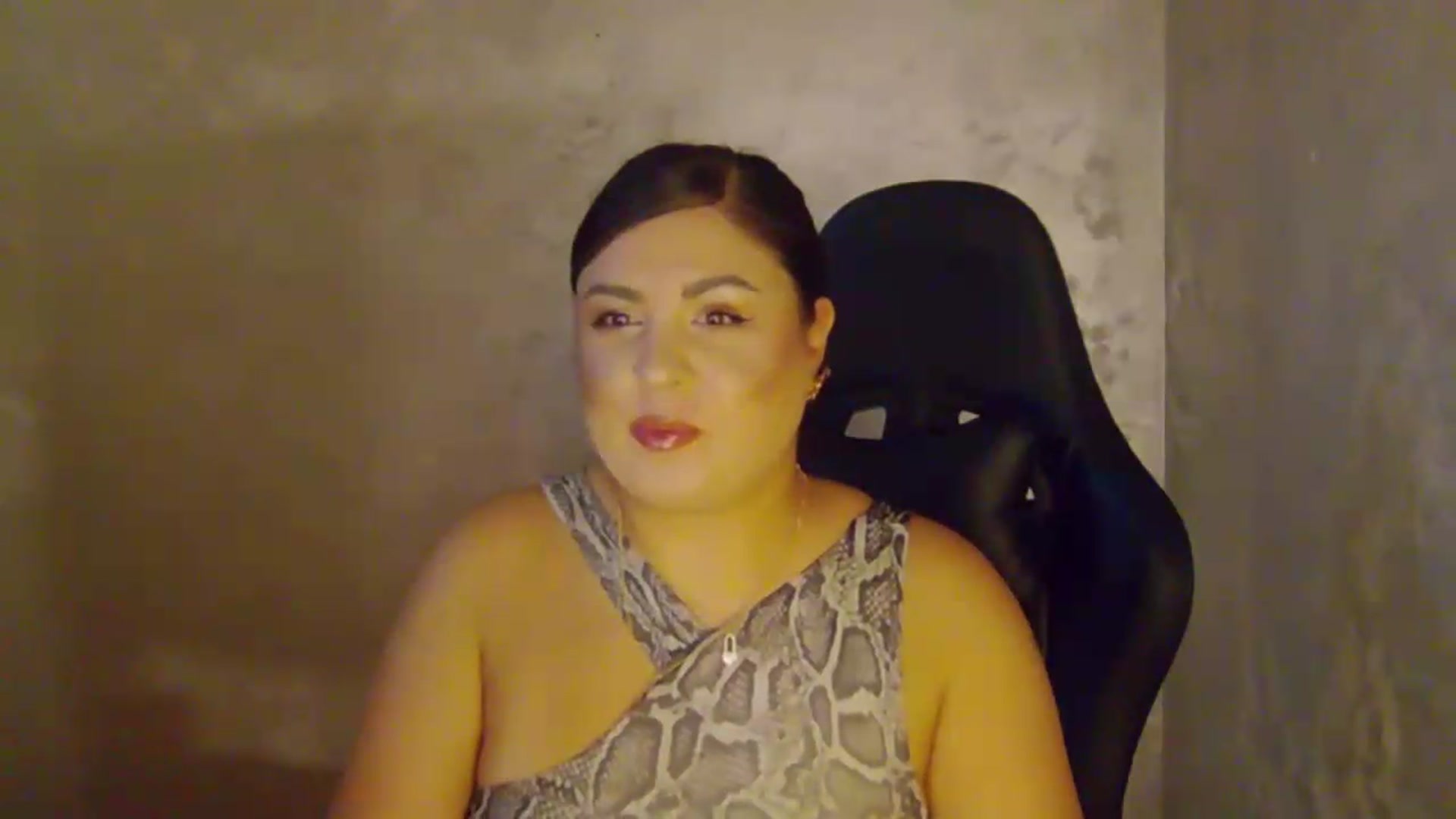 Gallery image thumbnail from NotVanilla's myfreecams stream on, 08/24/2026, 22:28 image 6 of 20