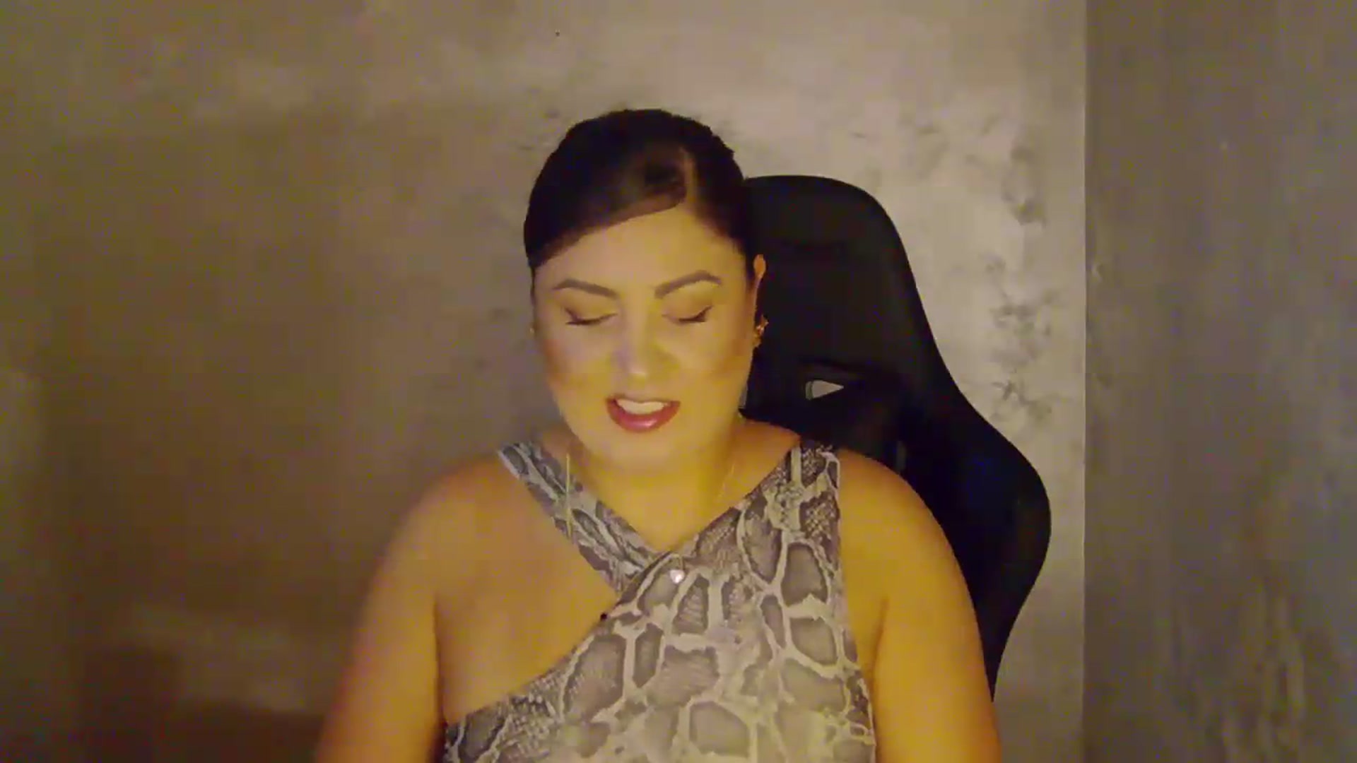 Gallery image thumbnail from NotVanilla's myfreecams stream on, 08/24/2026, 22:28 image 8 of 20