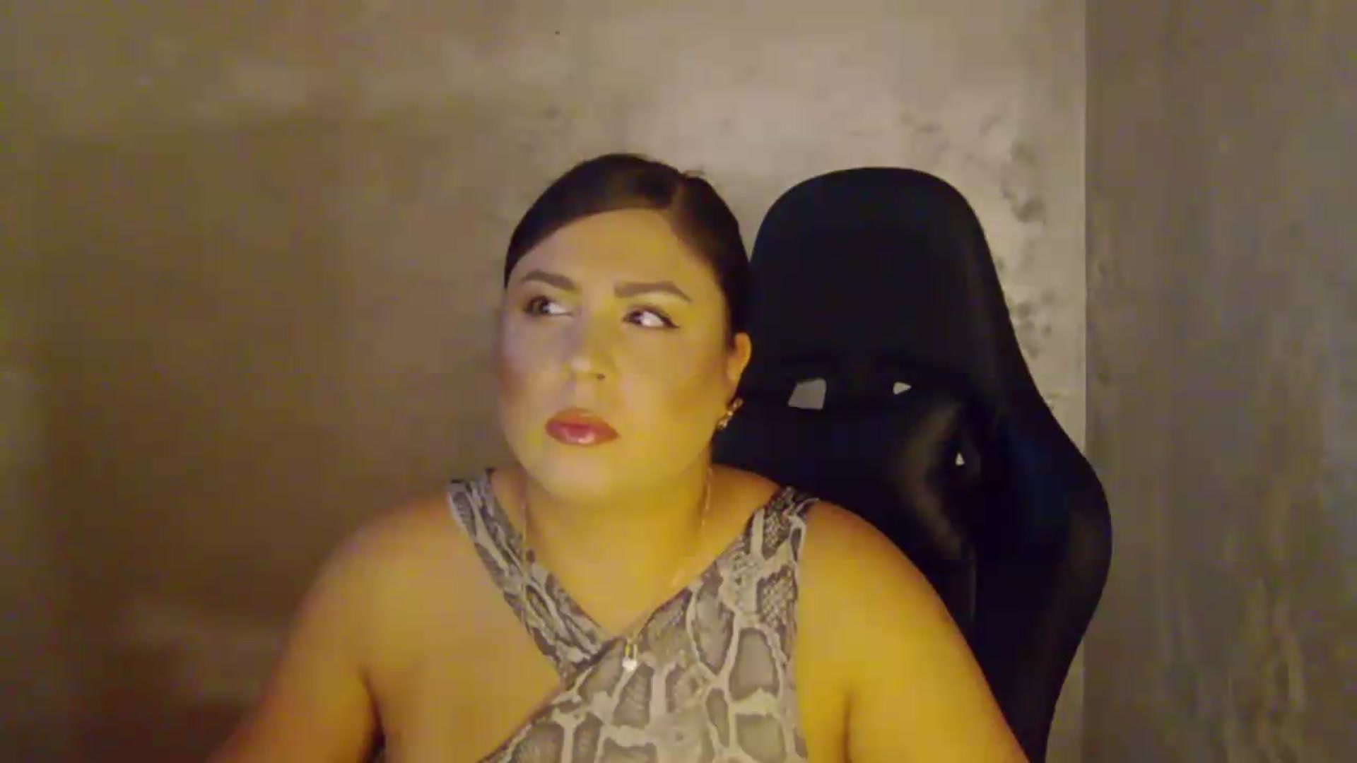 Gallery image thumbnail from NotVanilla's myfreecams stream on, 08/24/2026, 22:28 image 5 of 20