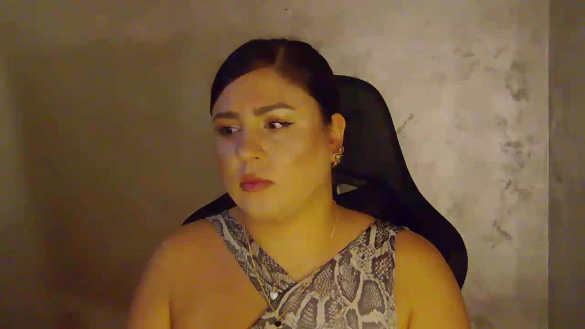 Gallery image thumbnail from NotVanilla's myfreecams stream on, 08/25/2026, 24:02 image 12 of 20