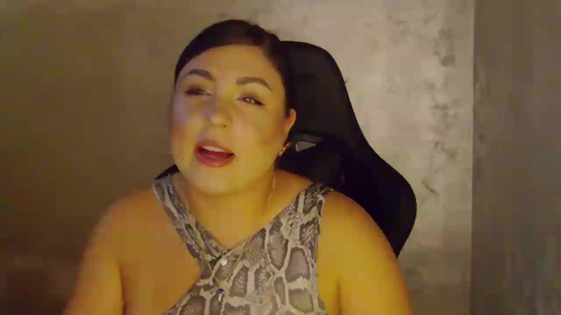 Gallery image thumbnail from NotVanilla's myfreecams stream on, 08/25/2026, 24:02 image 1 of 20