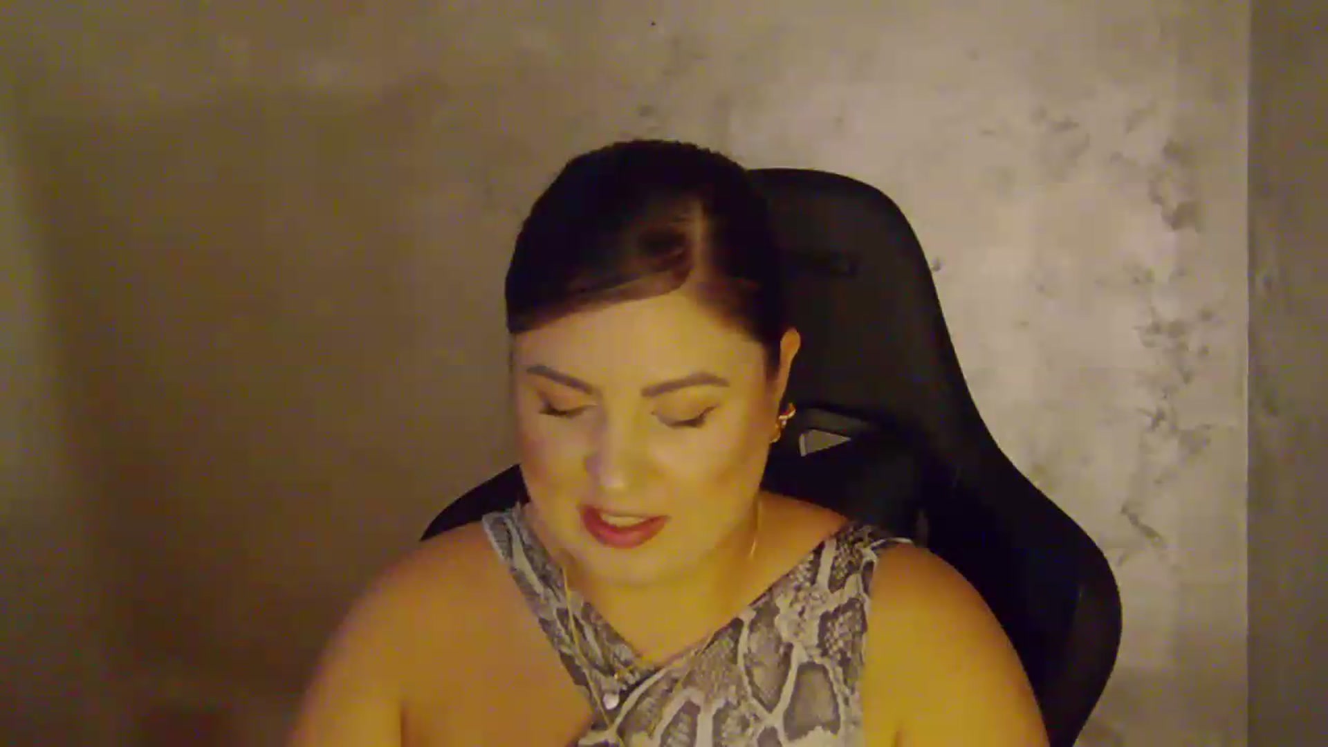 Gallery image thumbnail from NotVanilla's myfreecams stream on, 08/25/2026, 24:02 image 9 of 20