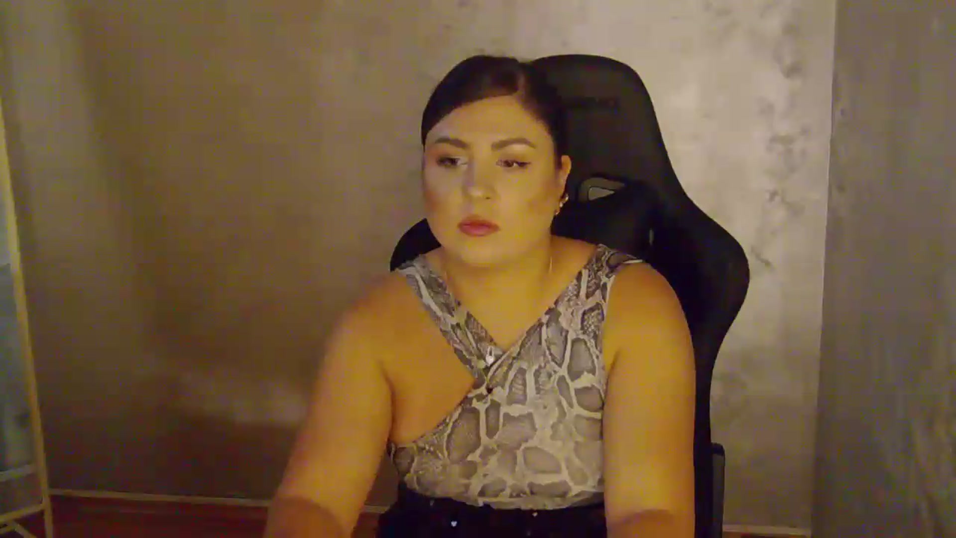 Gallery image thumbnail from NotVanilla's myfreecams stream on, 08/25/2026, 24:02 image 19 of 20
