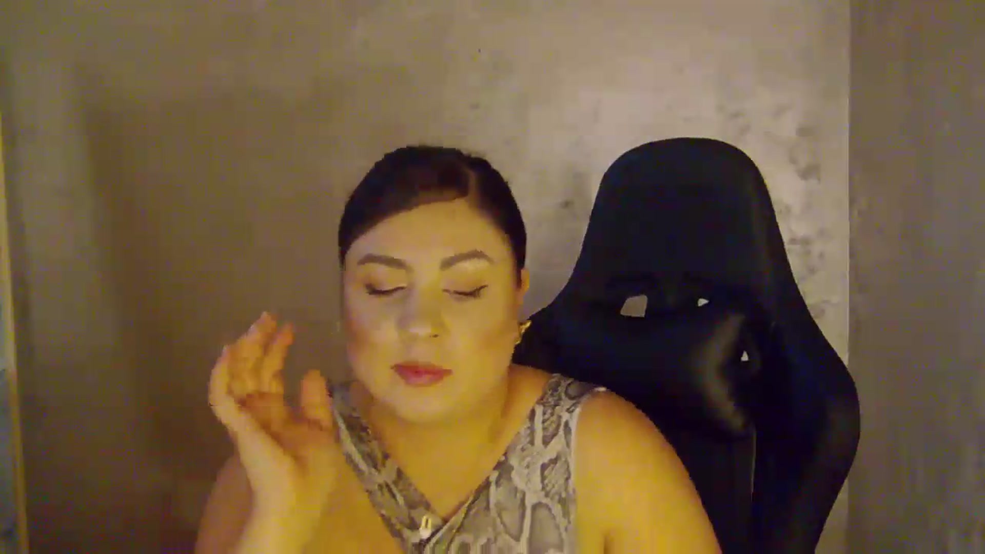 Gallery image thumbnail from NotVanilla's myfreecams stream on, 08/25/2026, 24:14 image 7 of 20