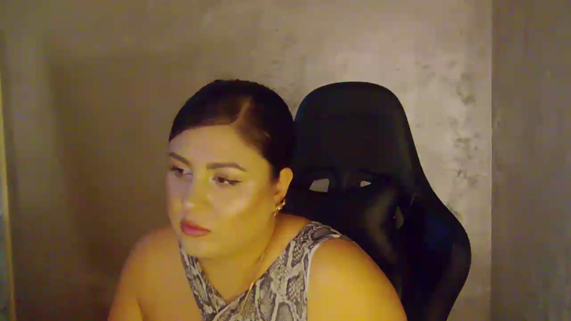 Gallery image thumbnail from NotVanilla's myfreecams stream on, 08/25/2026, 24:14 image 19 of 20