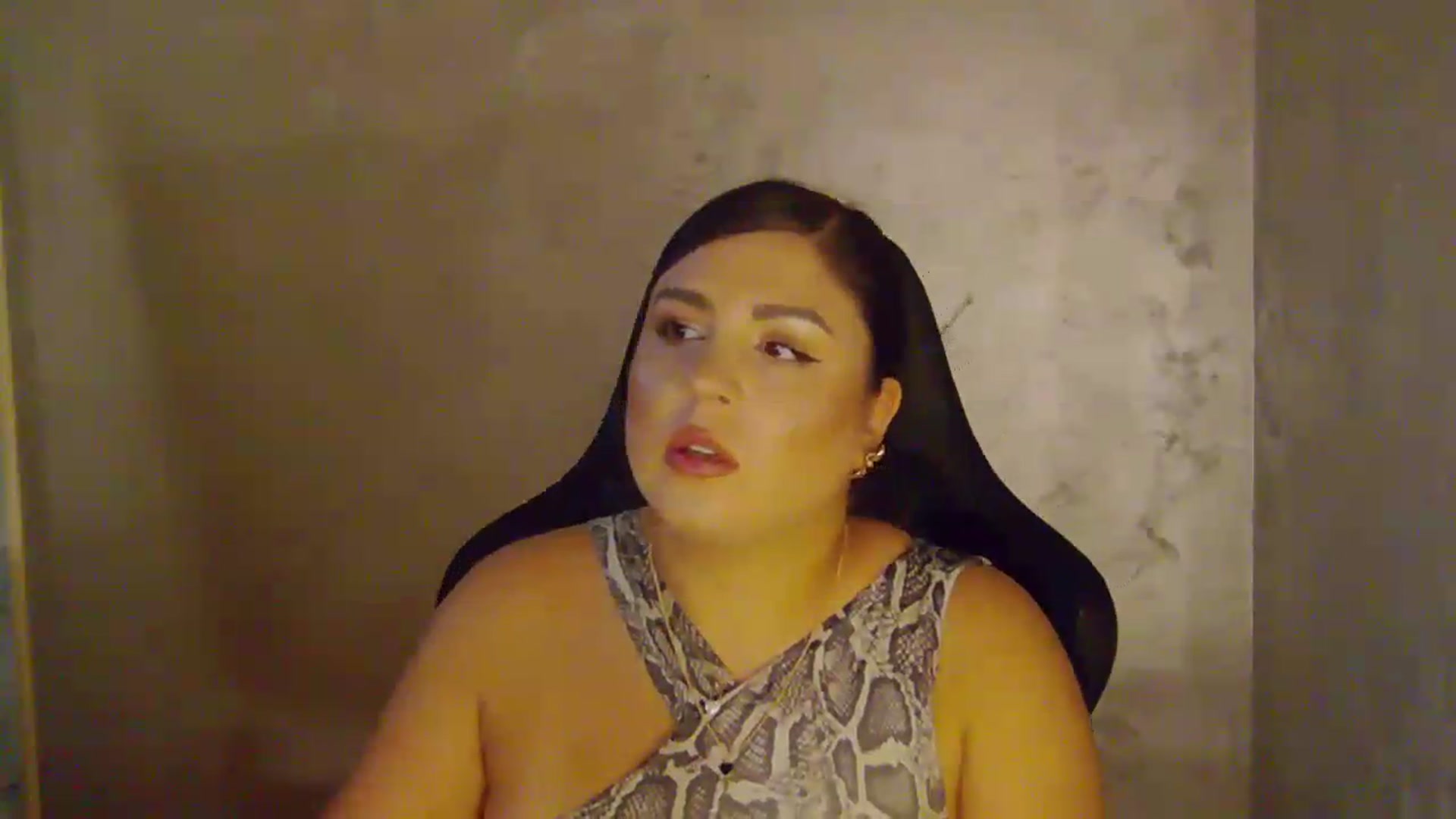 Gallery image thumbnail from NotVanilla's myfreecams stream on, 08/25/2026, 24:14 image 9 of 20