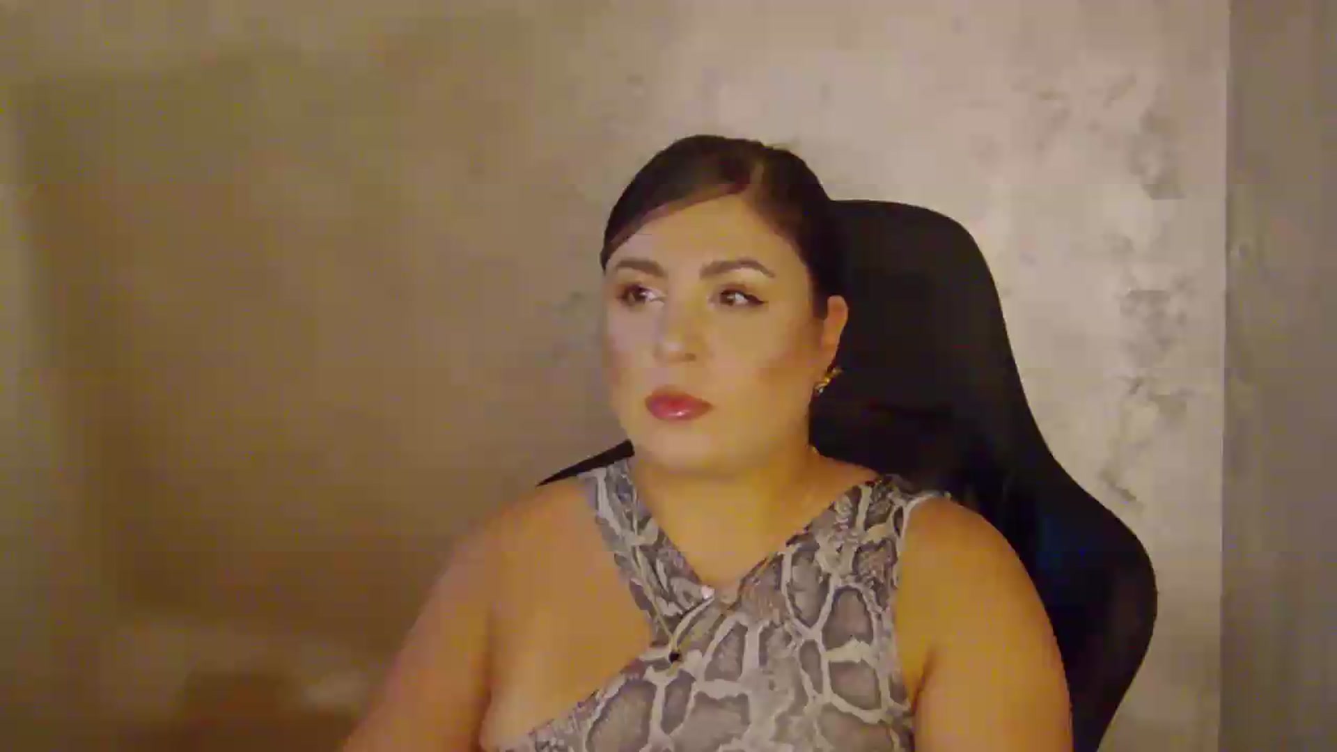 Gallery image thumbnail from NotVanilla's myfreecams stream on, 08/25/2026, 02:33 image 1 of 20