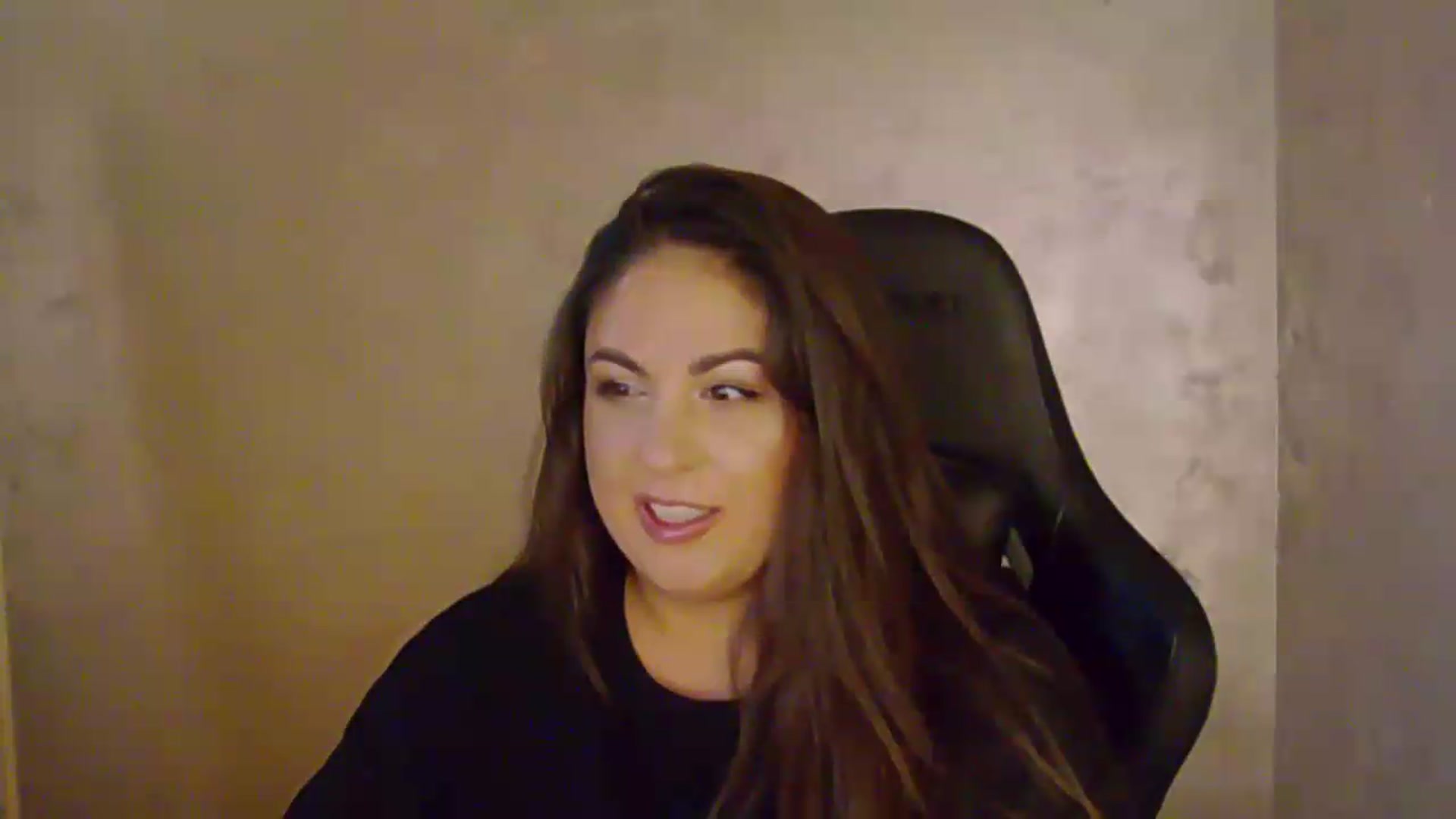 Gallery image thumbnail from NotVanilla's myfreecams stream on, 08/27/2026, 01:19 image 13 of 20