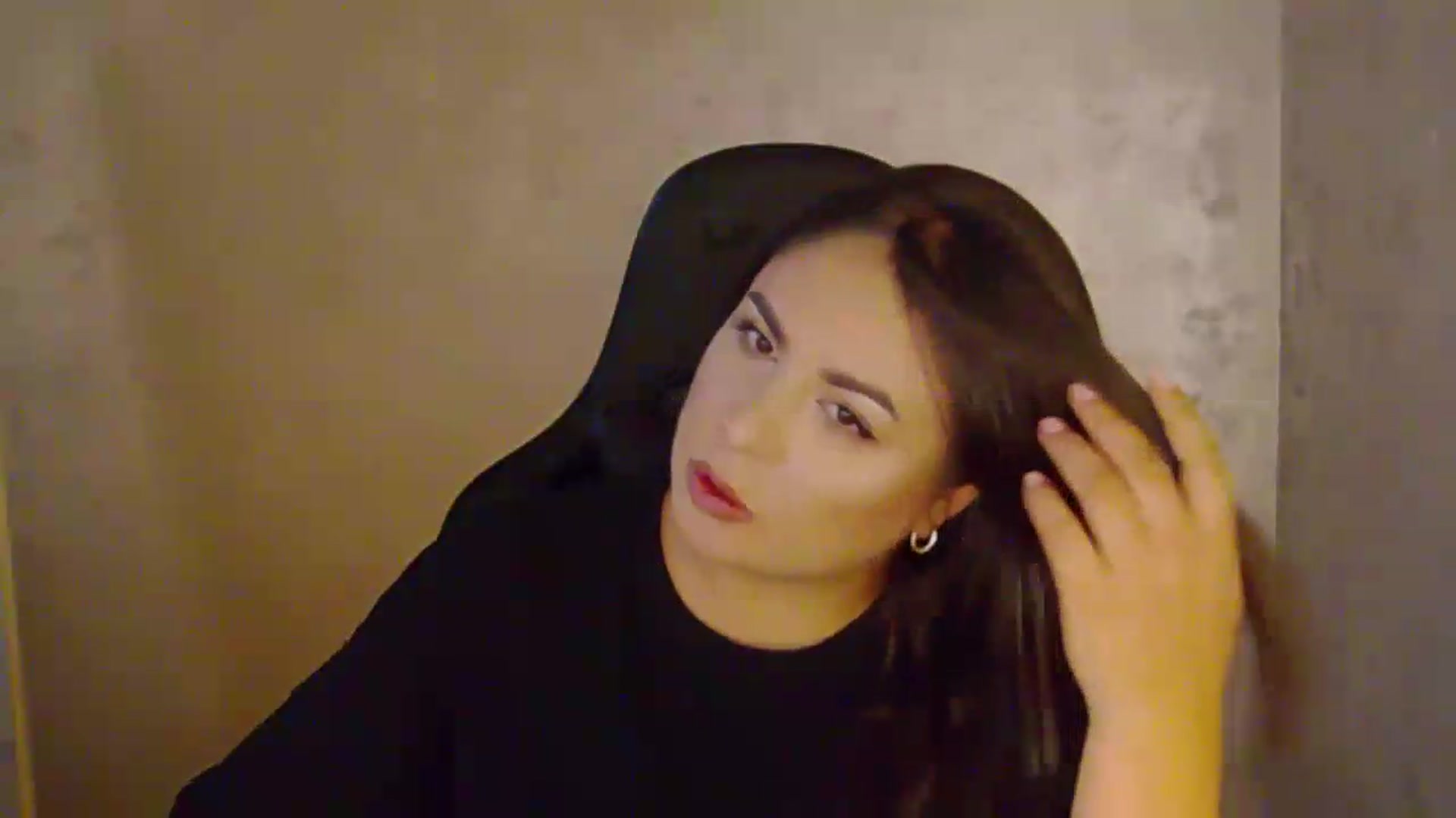 Gallery image thumbnail from NotVanilla's myfreecams stream on, 08/27/2026, 01:19 image 4 of 20