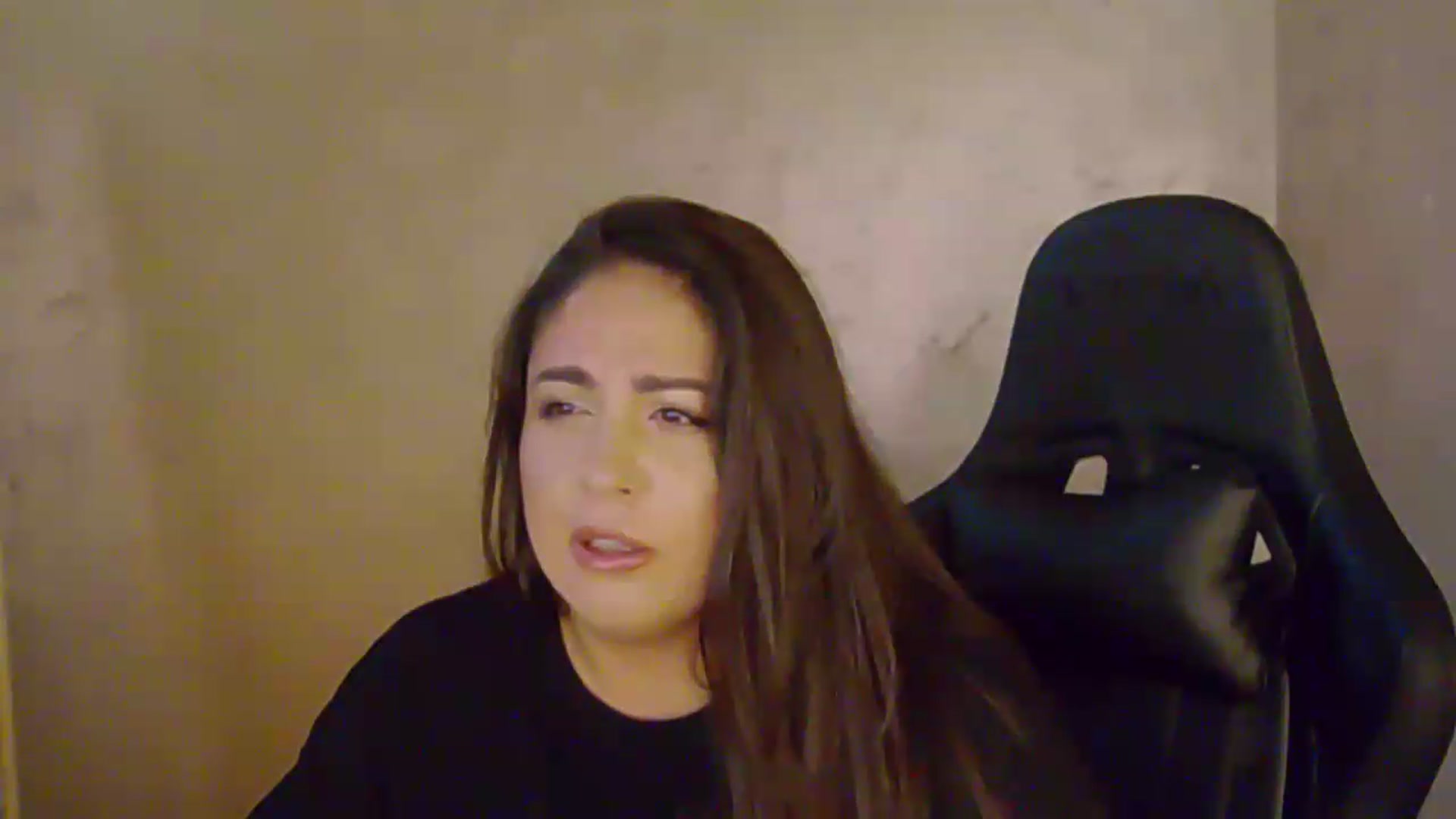 Gallery image thumbnail from NotVanilla's myfreecams stream on, 08/27/2026, 01:19 image 14 of 20