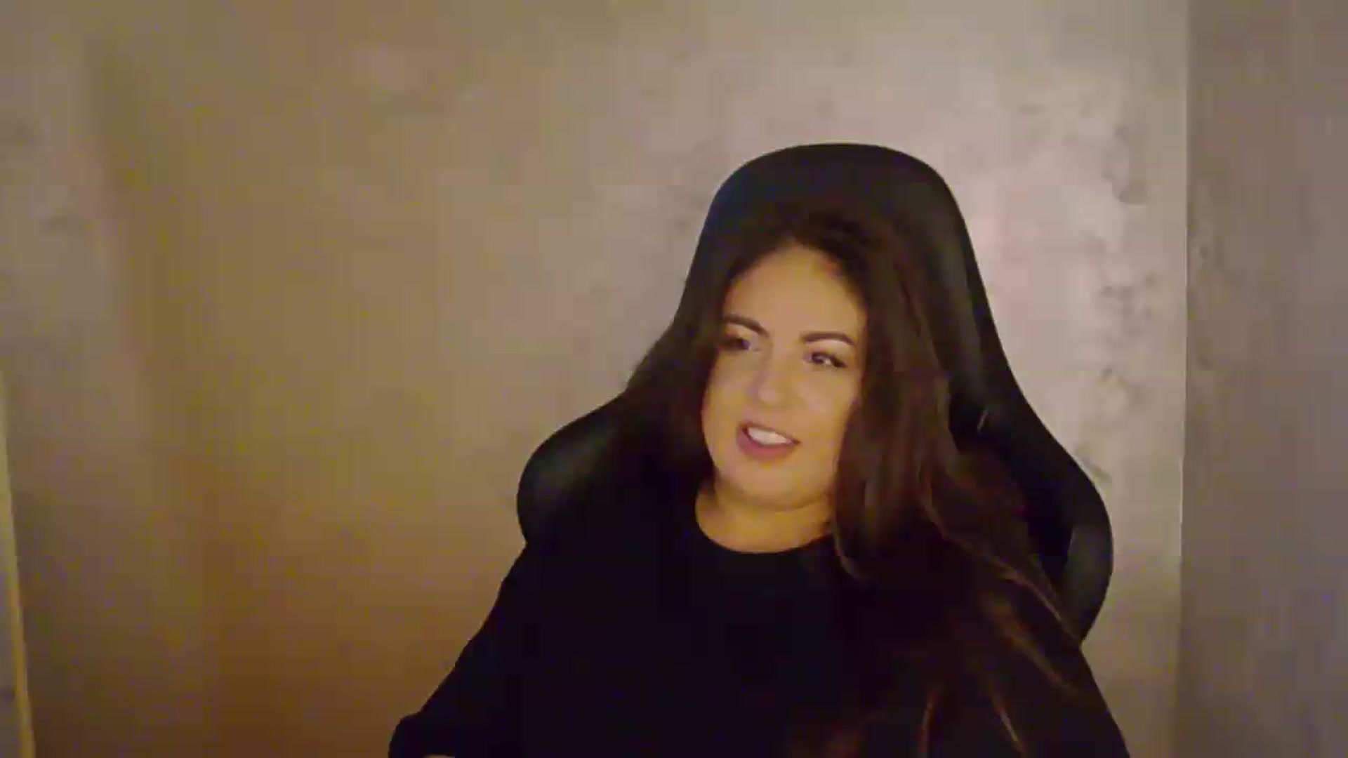 Gallery image thumbnail from NotVanilla's myfreecams stream on, 08/27/2026, 01:19 image 6 of 20