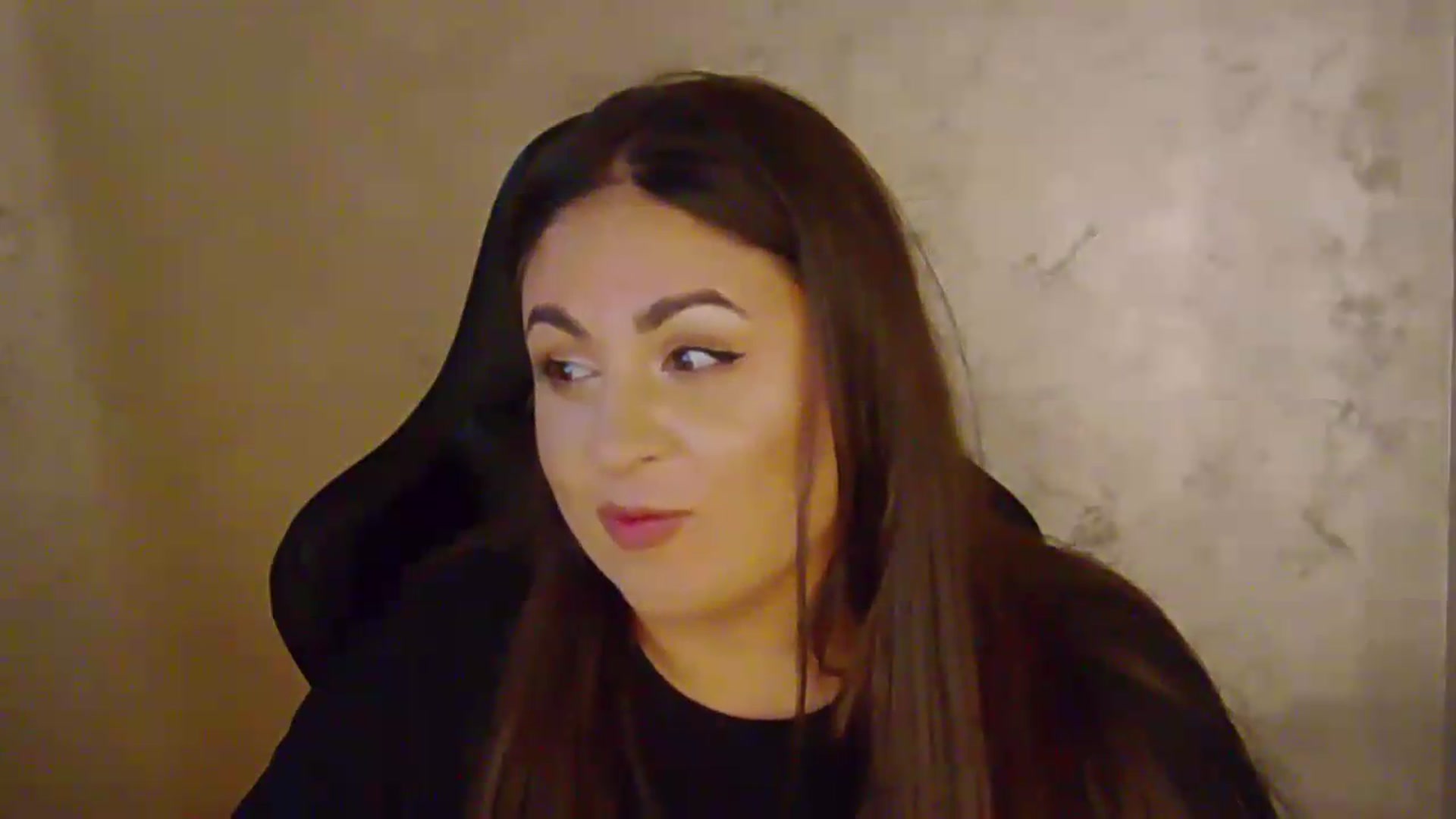 Gallery image thumbnail from NotVanilla's myfreecams stream on, 08/27/2026, 02:16 image 14 of 20
